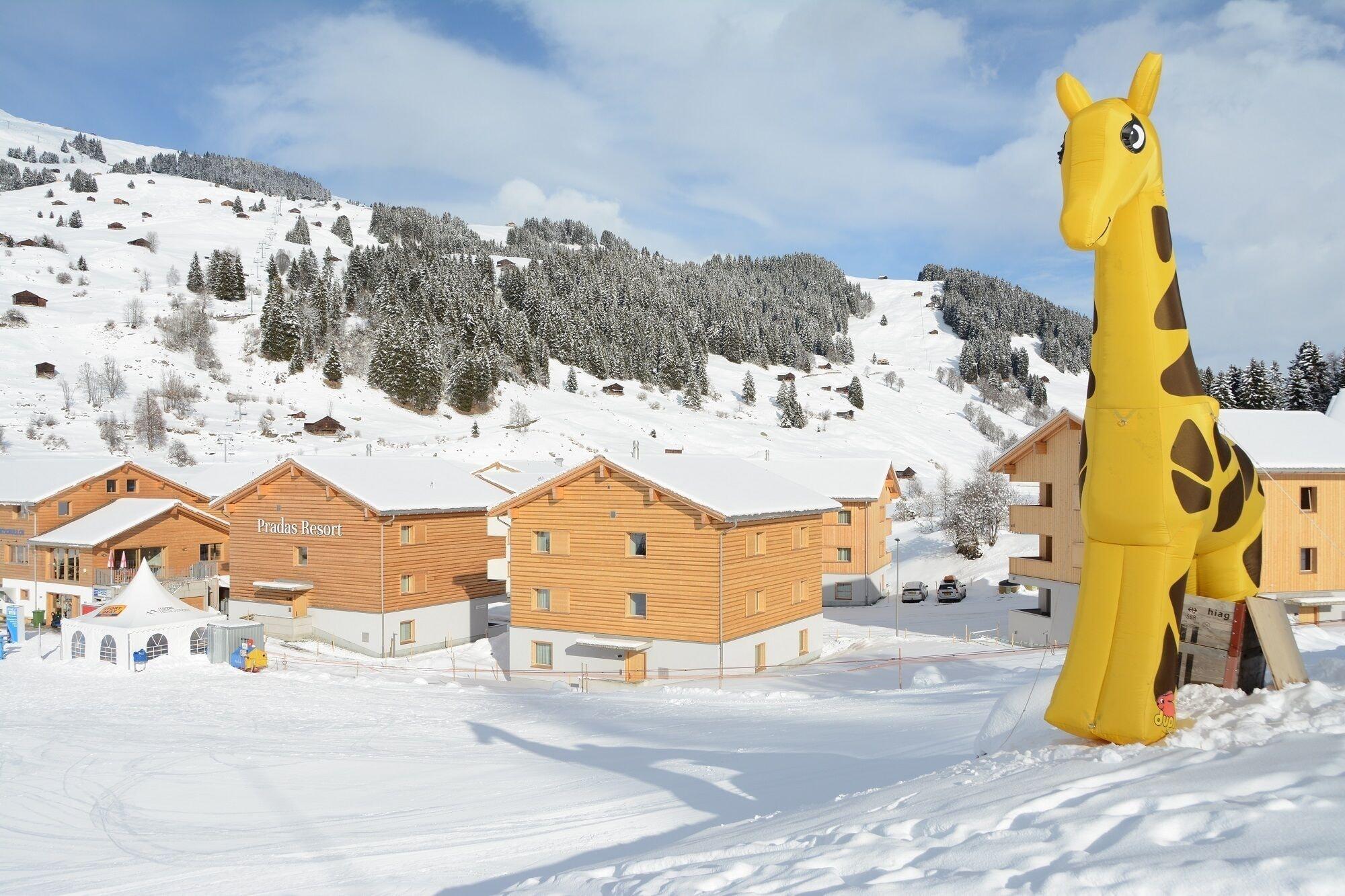 Vista Exterior Pradas Resort Brigels