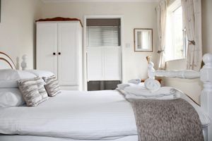 Alquiler Vacacional - Perfect Location To Discover Cornwall Family Dog Friendly Bungalow in Bodmin