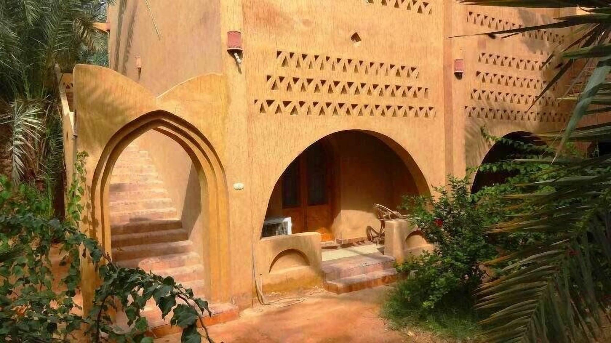 Vista Exterior Siwa Paradise Hotel