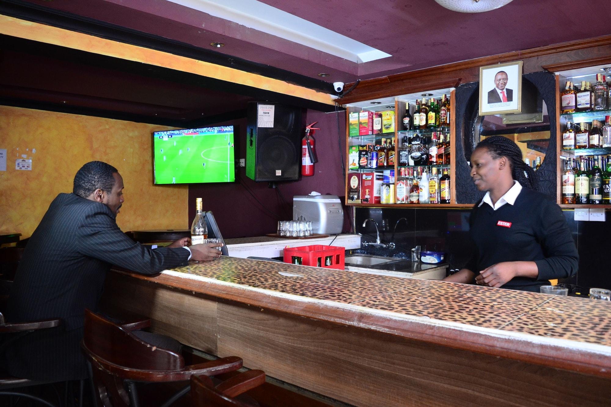 Bar/Salón Aden Bay City Hotel