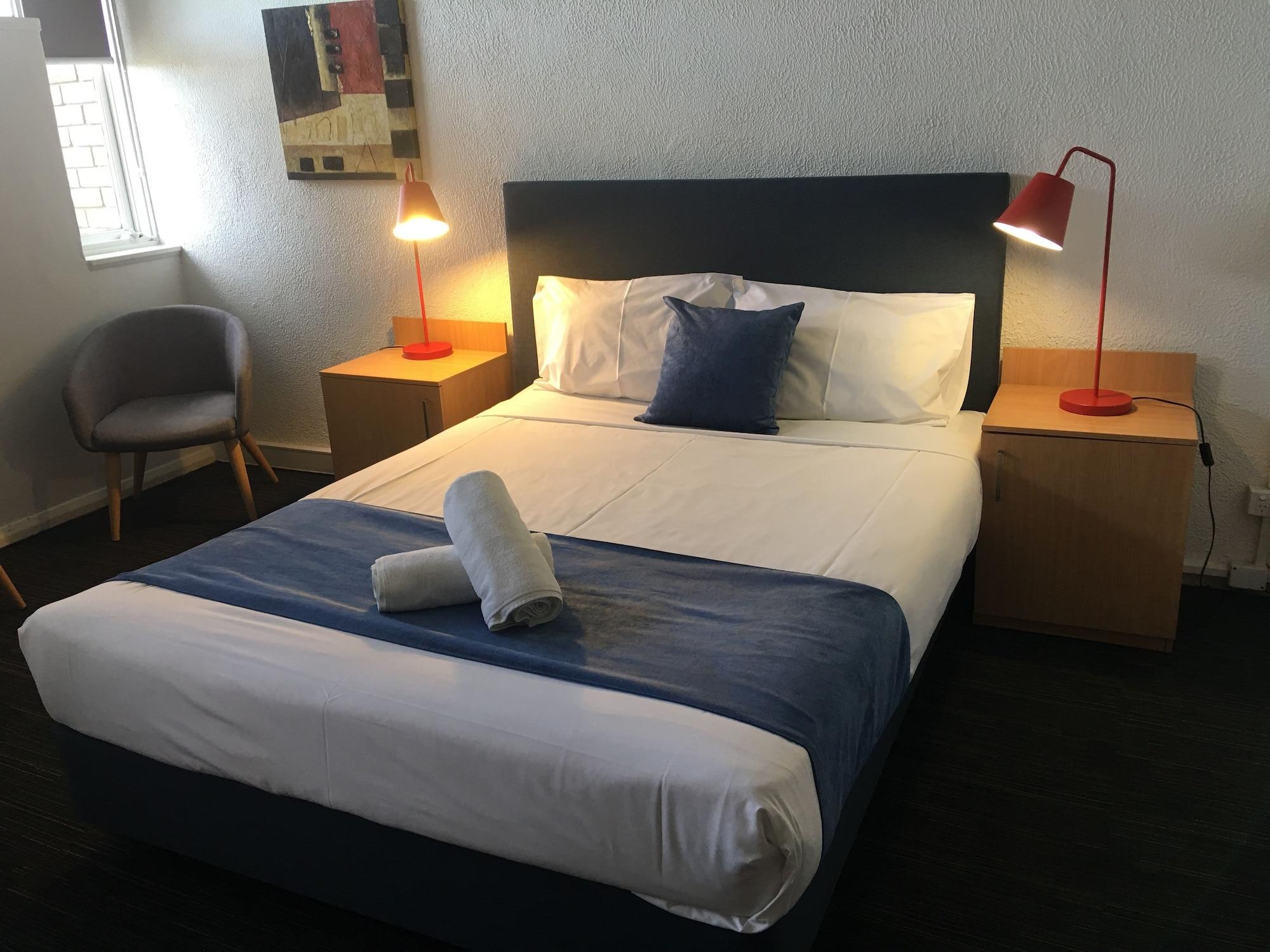 Varios Parkdale Motor Inn