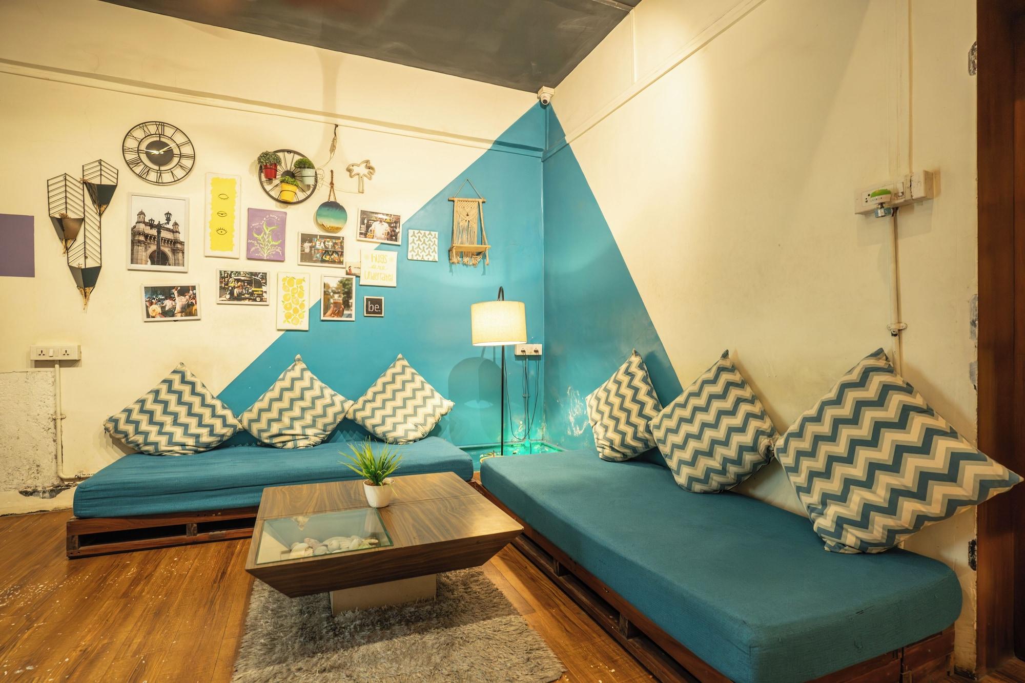 Vista Lobby Locomo Hostel OG - Stay Work Eat