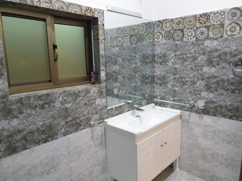 Equipamiento de Habitación Neshaz Hotel