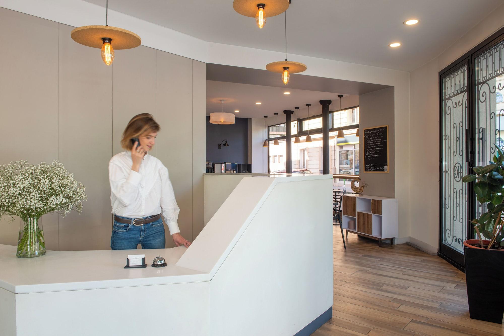 Varios Hôtel Coypel by Magna Arbor