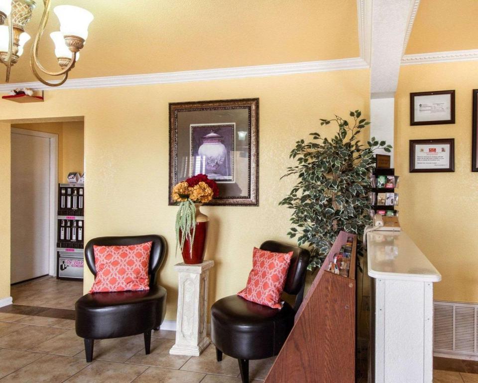 Vista Lobby Econo Lodge Inn San Antonio