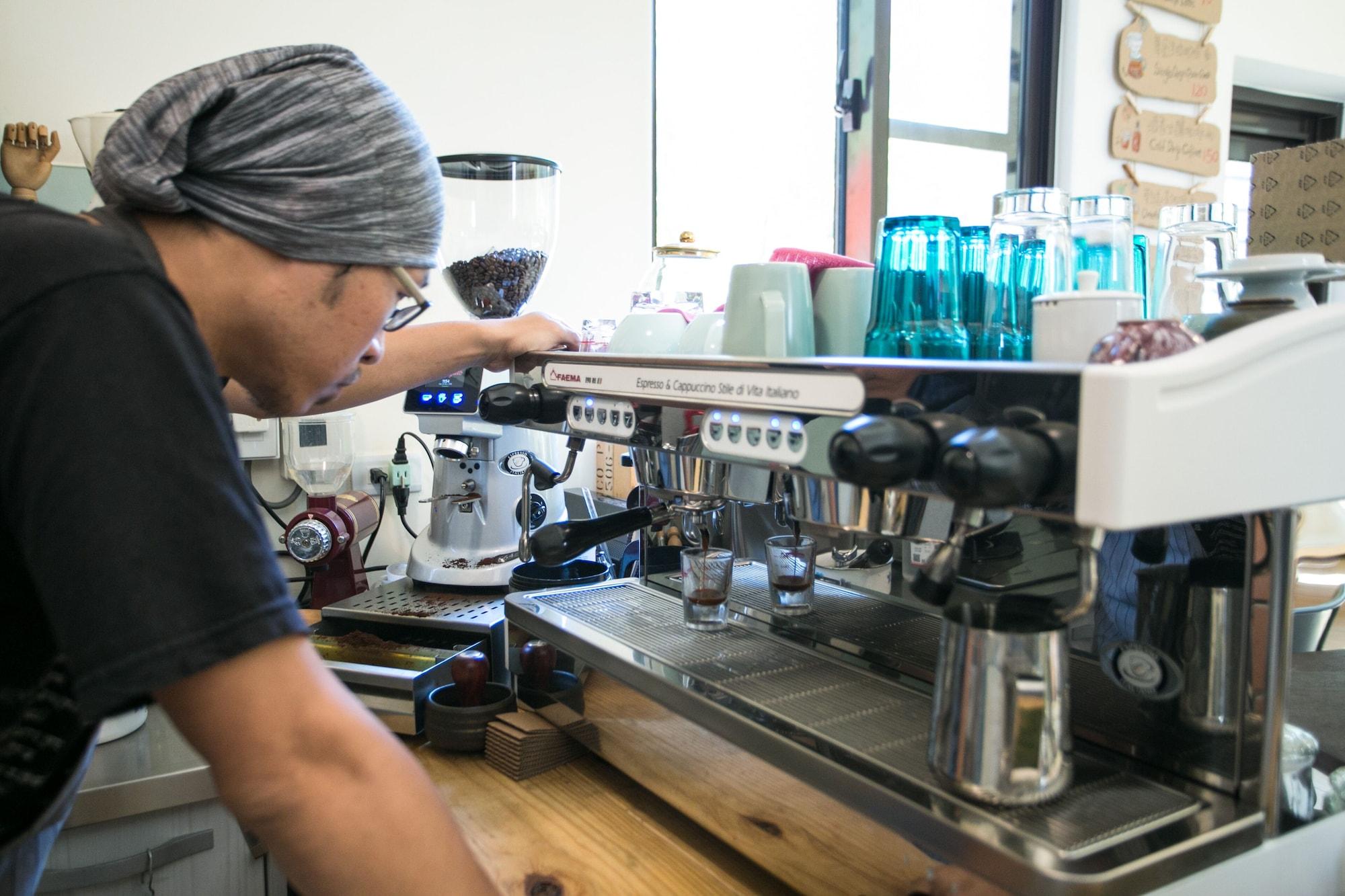 Restaurant Tree House Café & Homestay