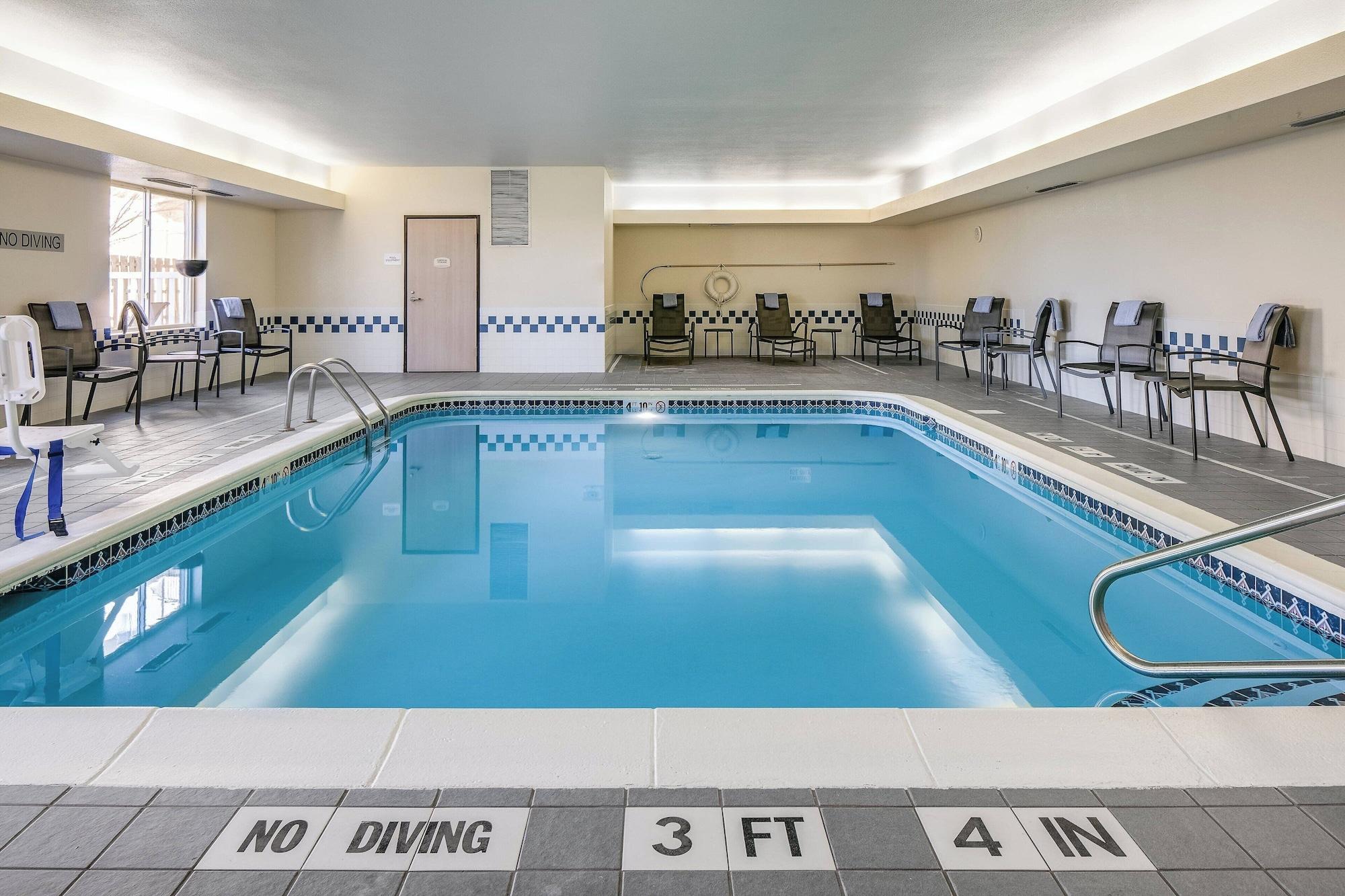 Vista Piscina Fairfield Inn By Marriott Kansas City Airport