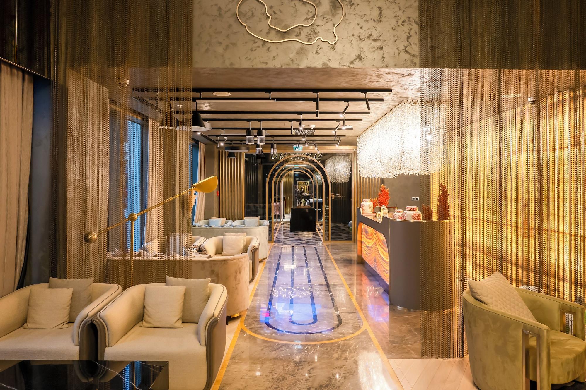 Vista Lobby Merit Starlit Hotel Casino & SPA