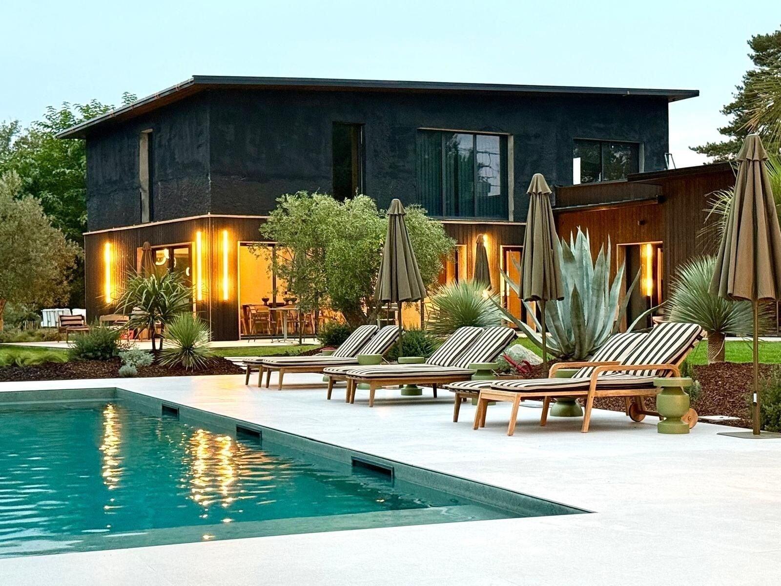 Varios 537 Saint Emilion - Bornes recharges