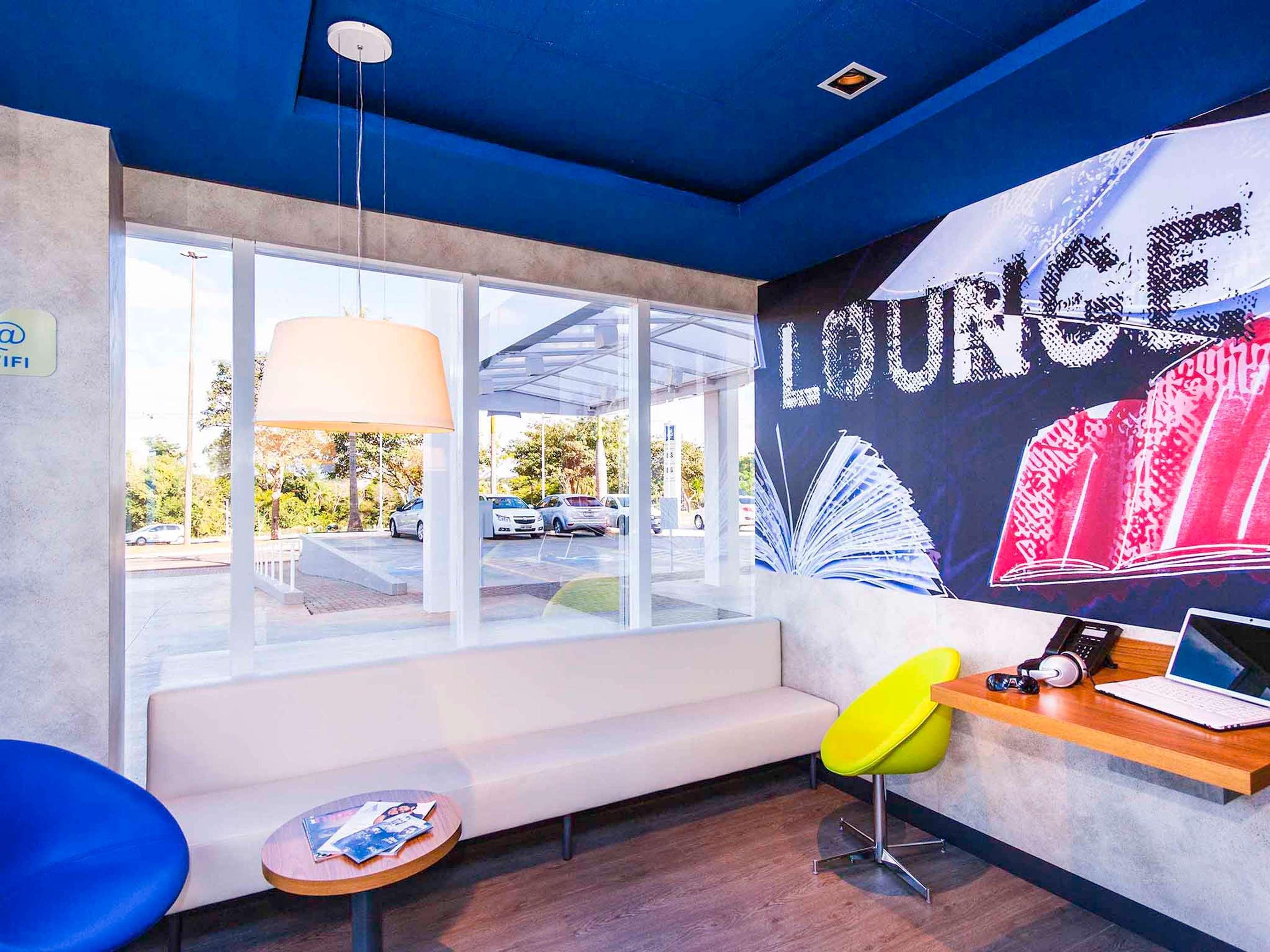 Vista Lobby ibis budget Campo Grande