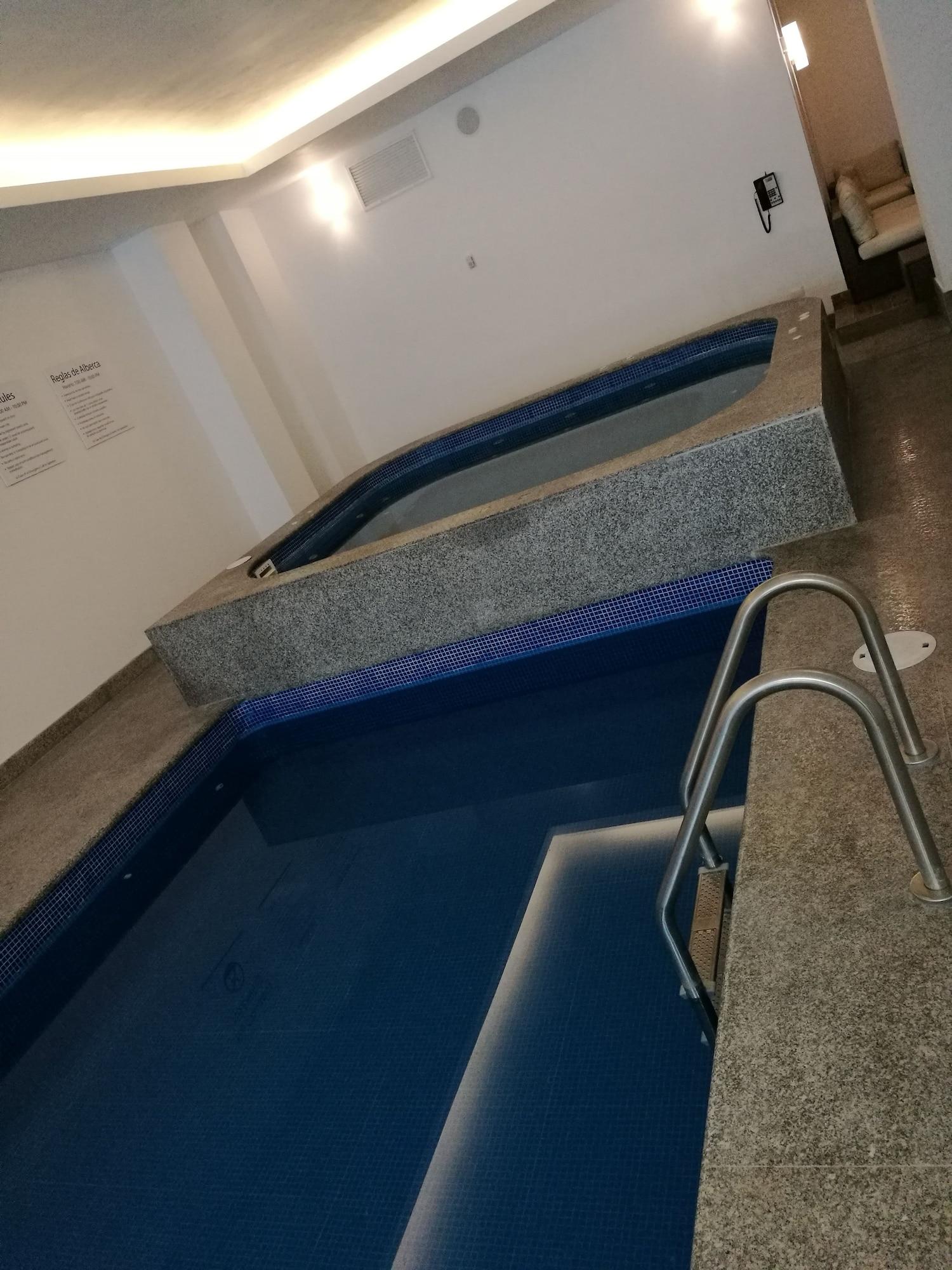 Vista Piscina Holiday Inn Express & Suites Ciudad Obregon by IHG
