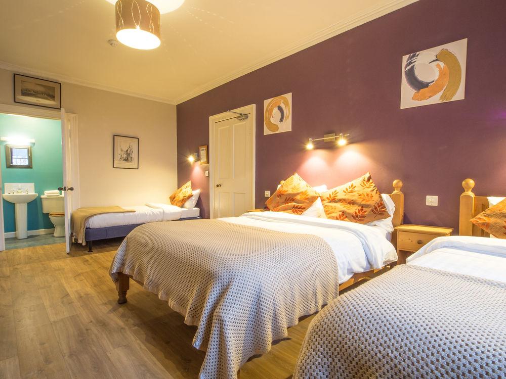 Varios Dene Guest House