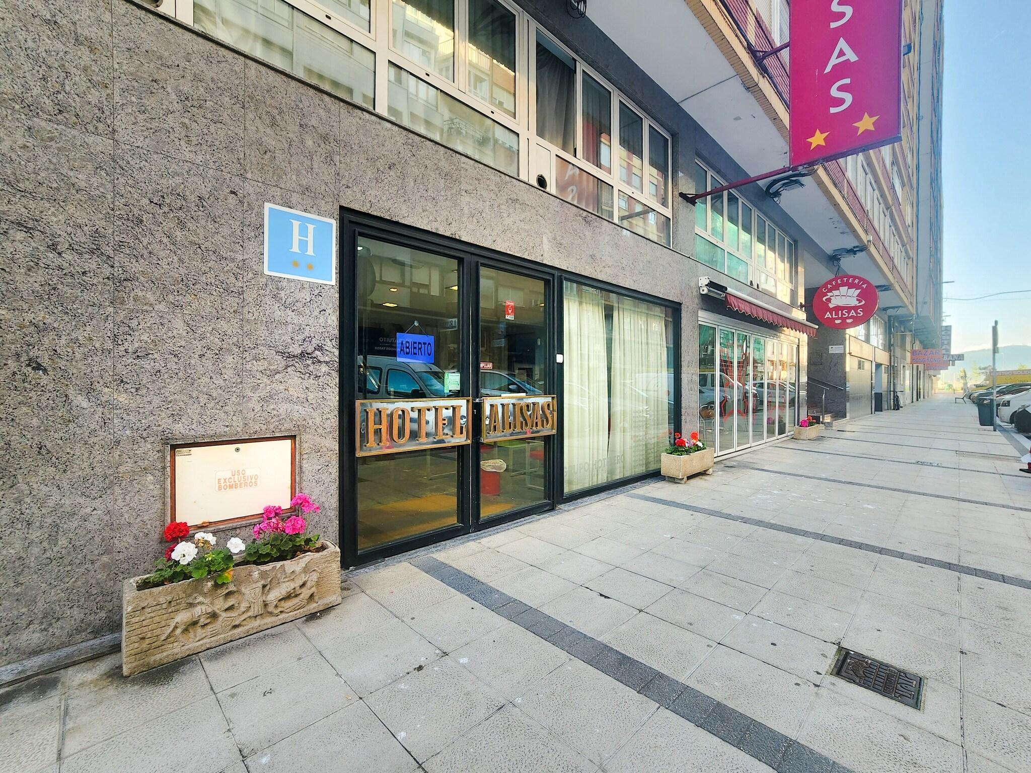 Vista Exterior Hotel Faranda Alisas Santander, Ascend Hotel Collection