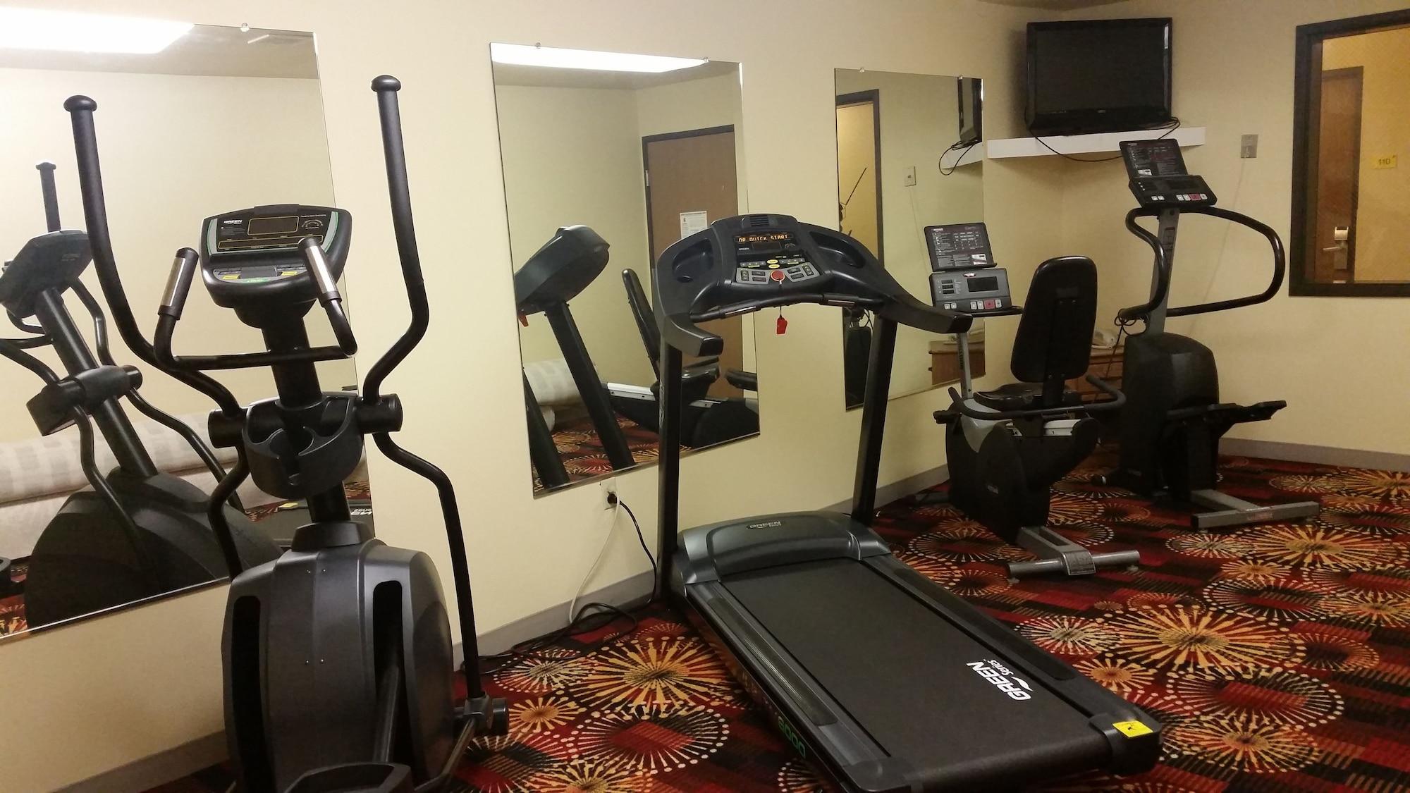 Gimnasio Super 8 by Wyndham Wheeling WV