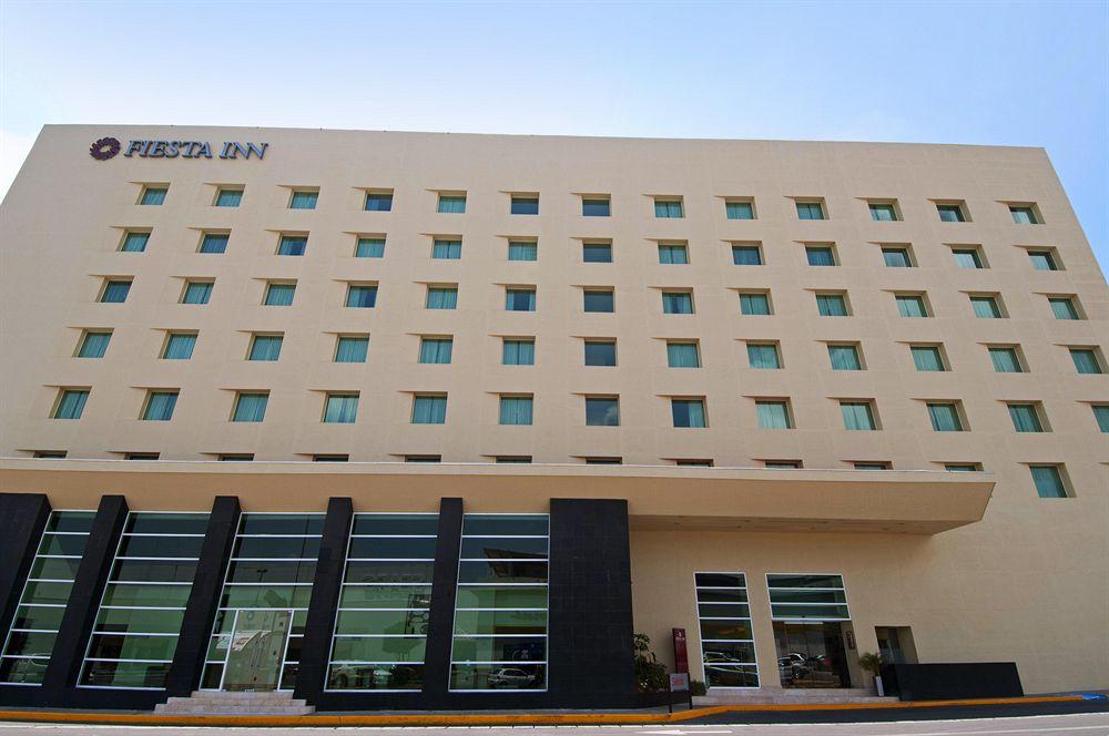 Vista Exterior Fiesta Inn Ecatepec