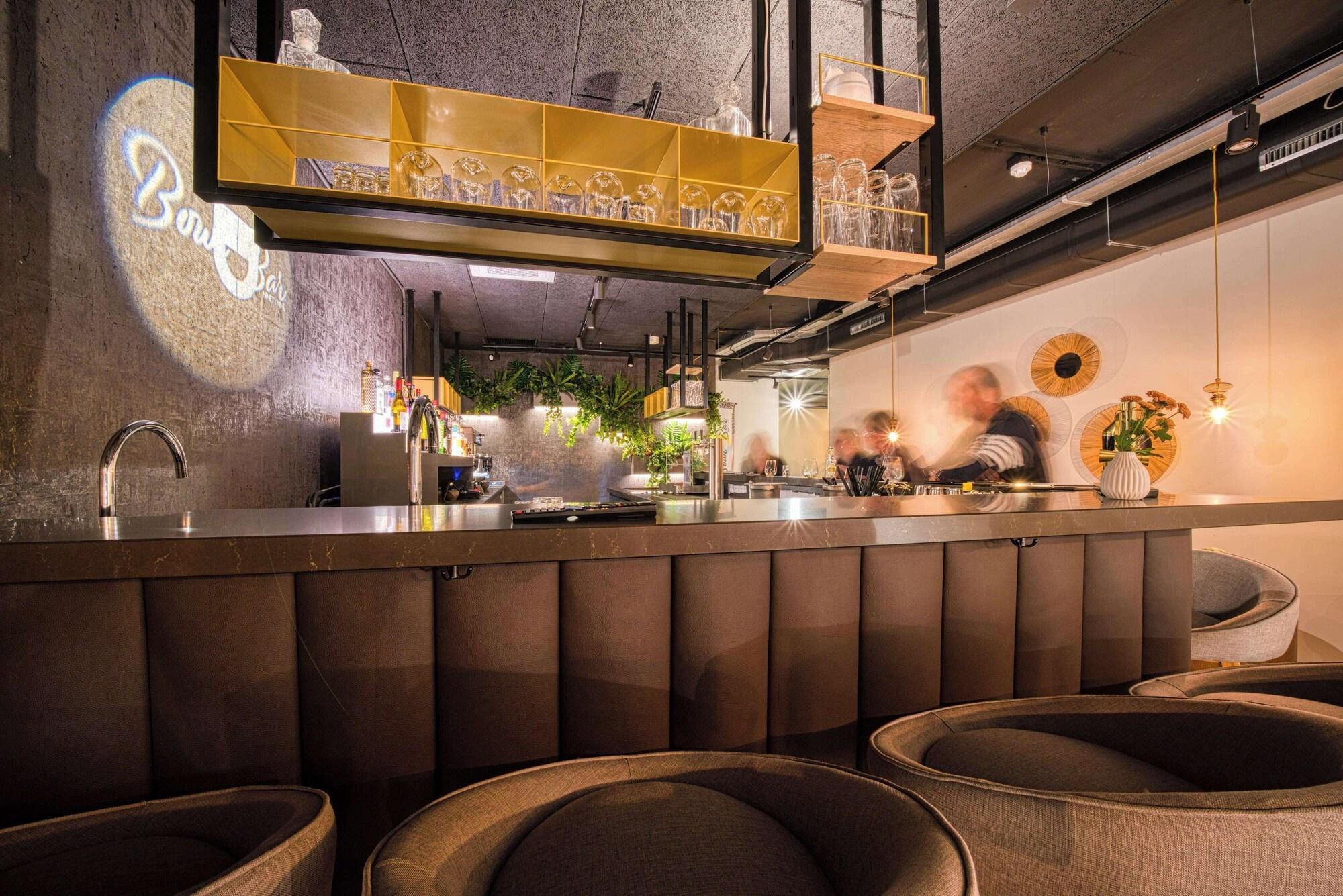 Bar/Salón Vienna House Easy by Wyndham Amsterdam Airport