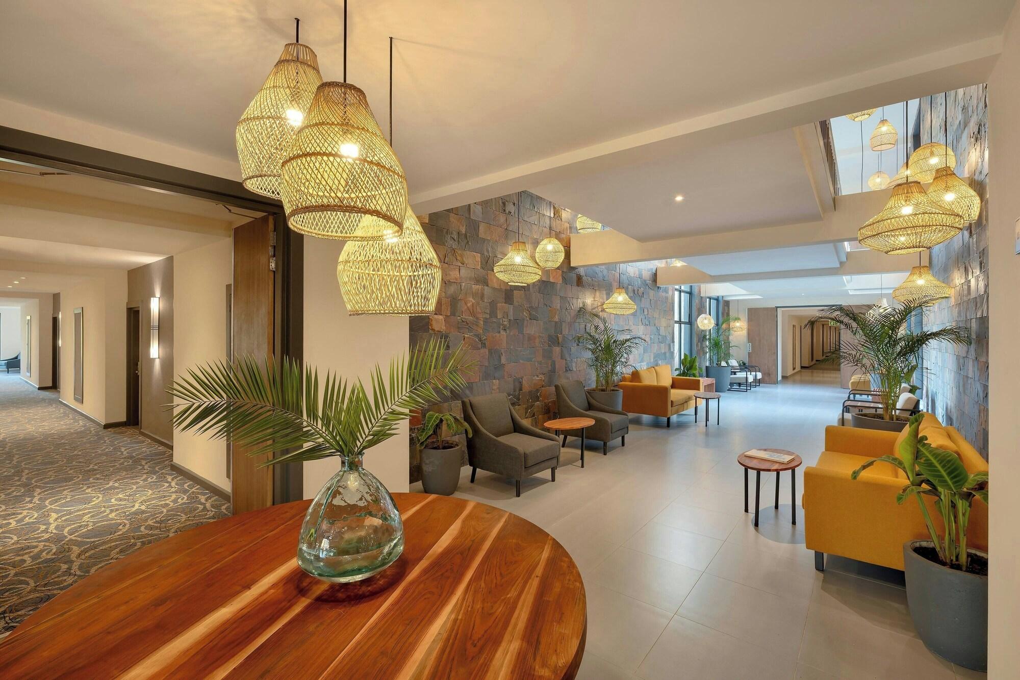 Vista Lobby Protea Hotel by Marriott Ndola