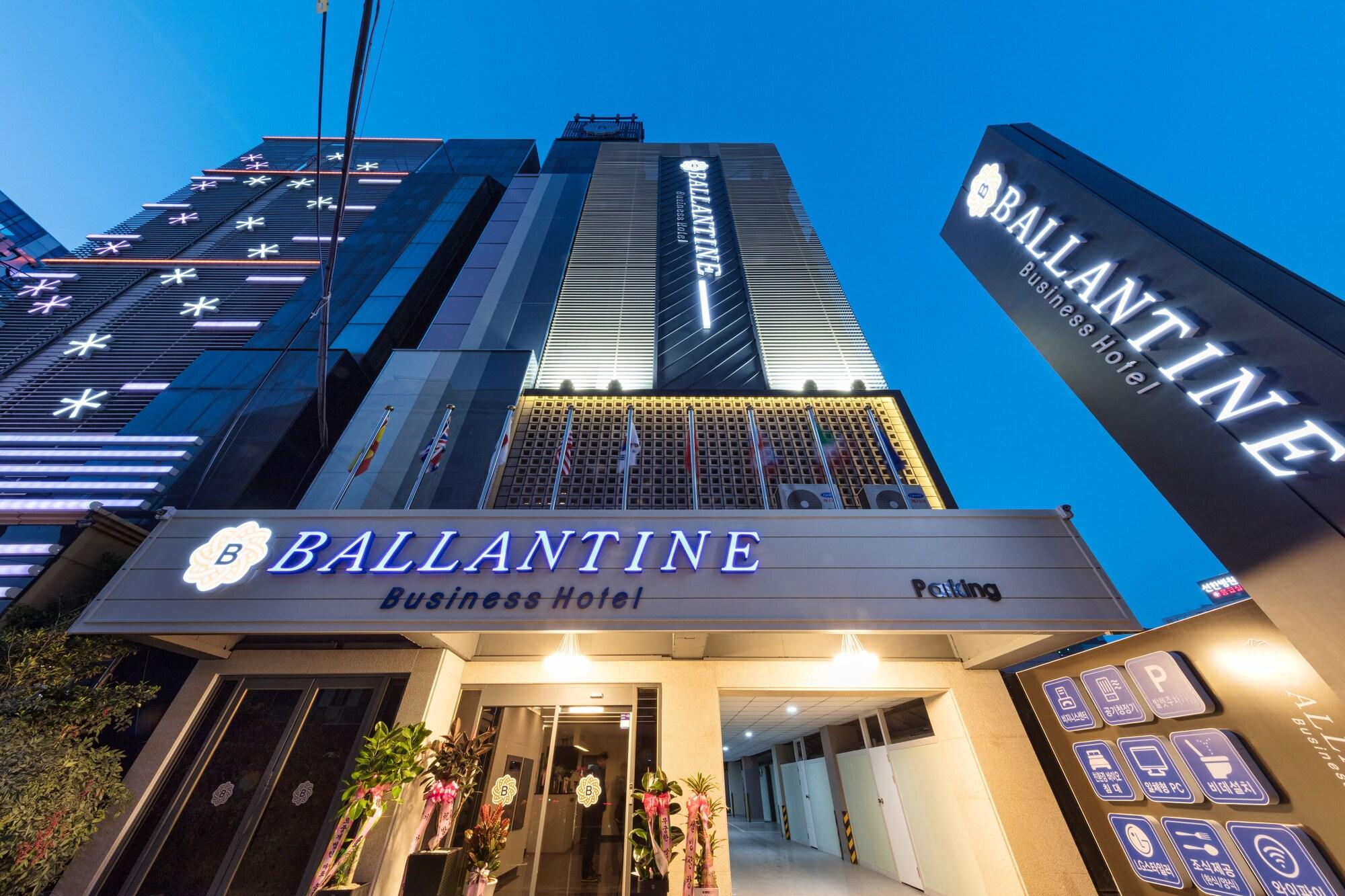Varios Ballantine Business Hotel