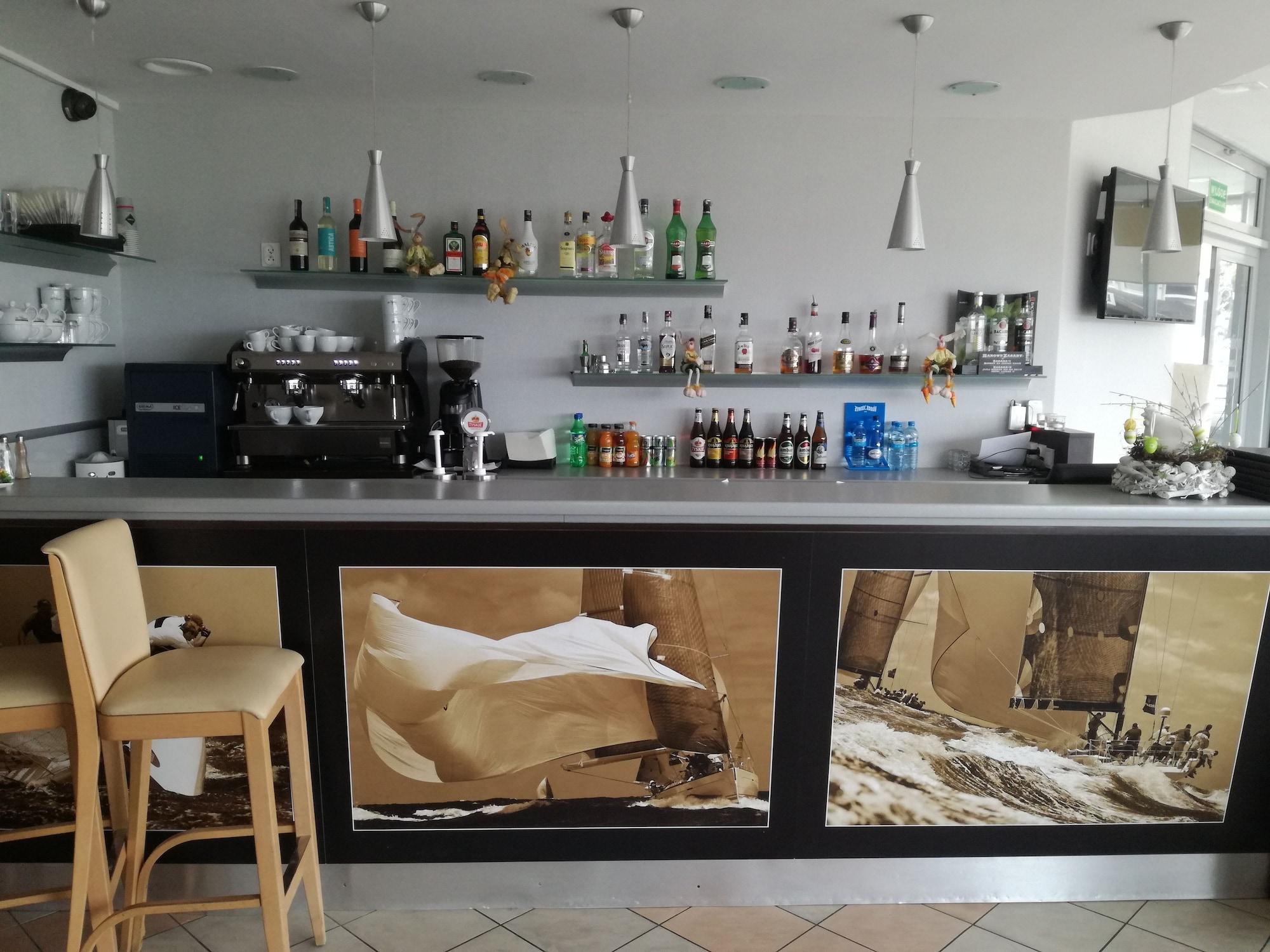 Bar/Salón Hotel Galion