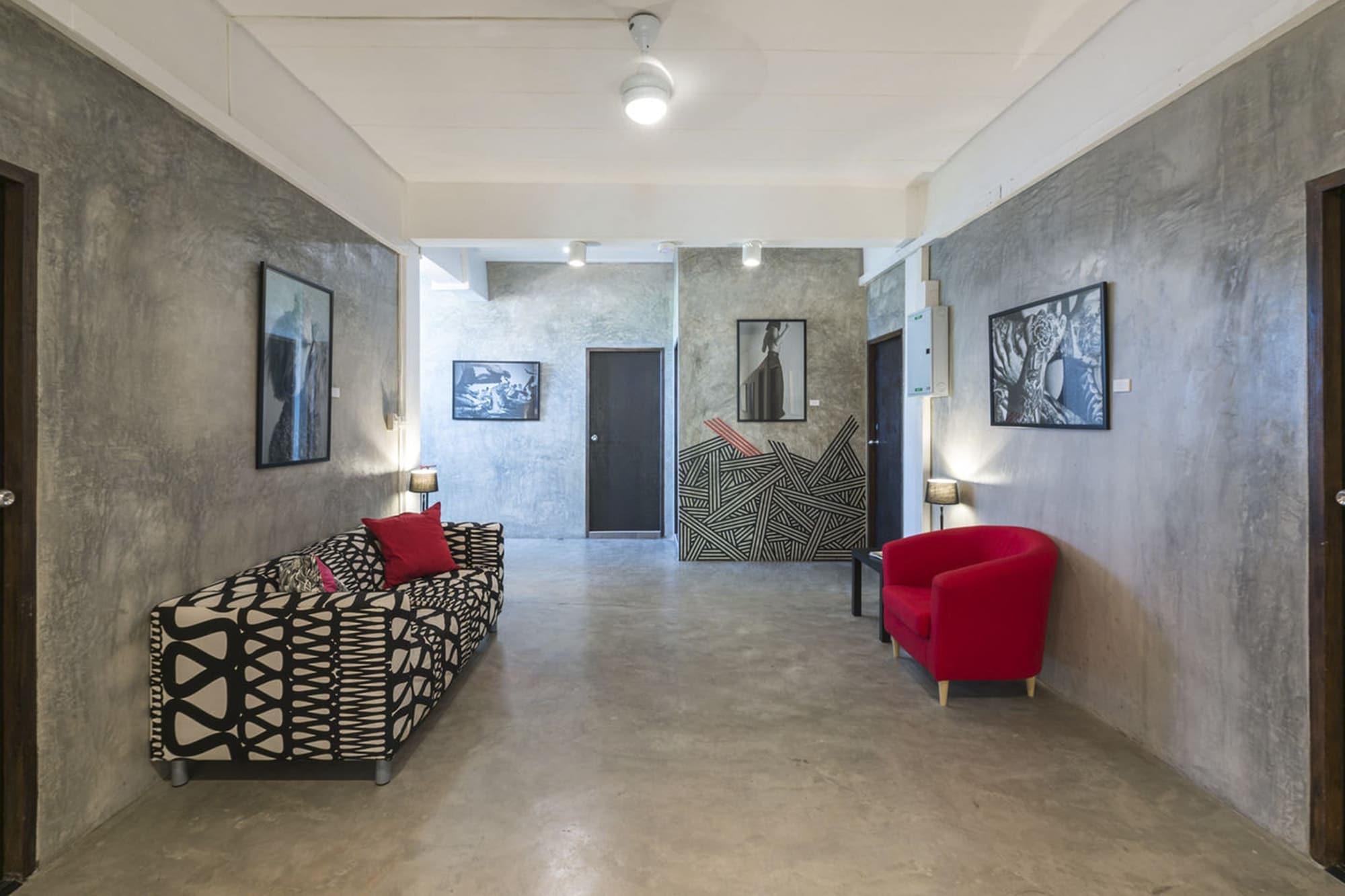 Varios Kama Bangkok - Boutique Bed & Breakfast - Hostel