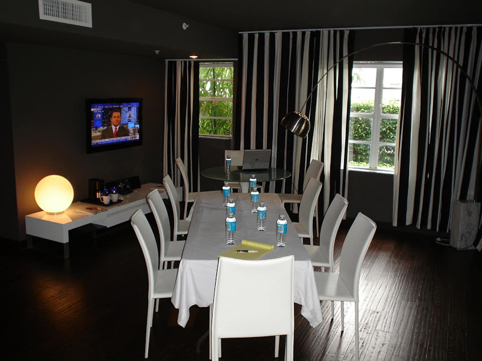 Sala de Reuniones Metropole Suites South Beach