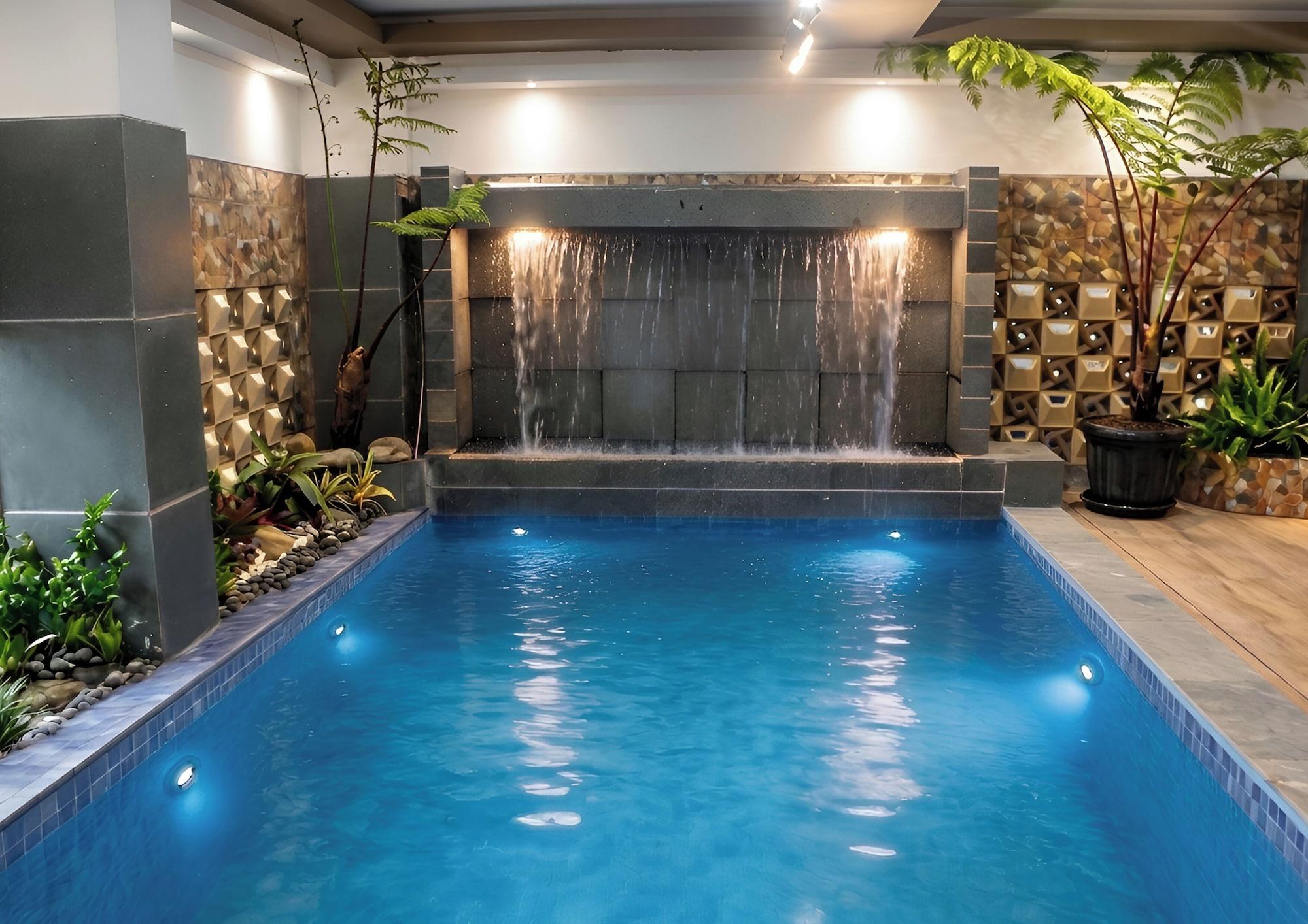 Vista Piscina Best Western Setiabudhi Bandung