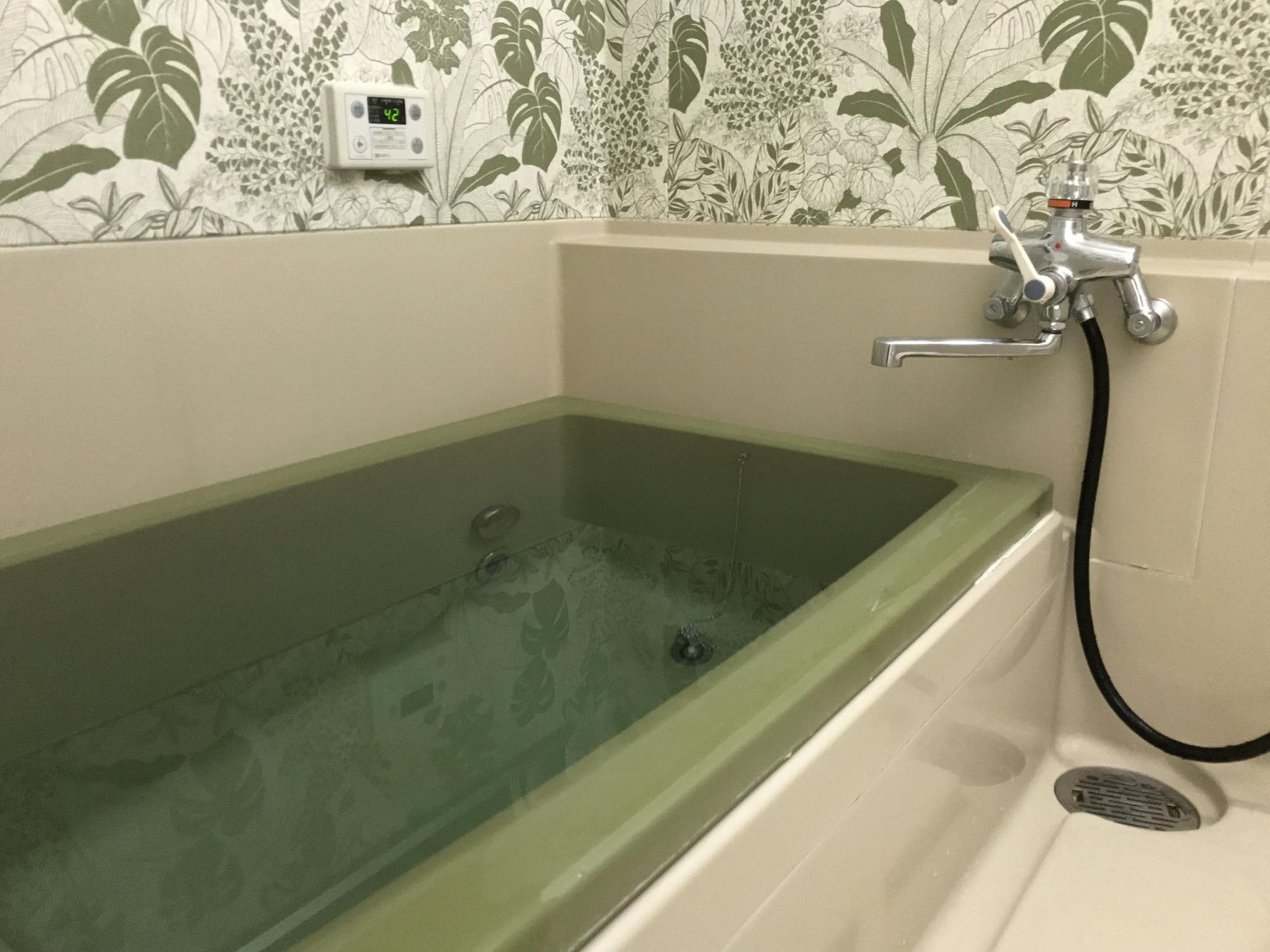 Equipamiento de Habitación Sayama Aesthetics School