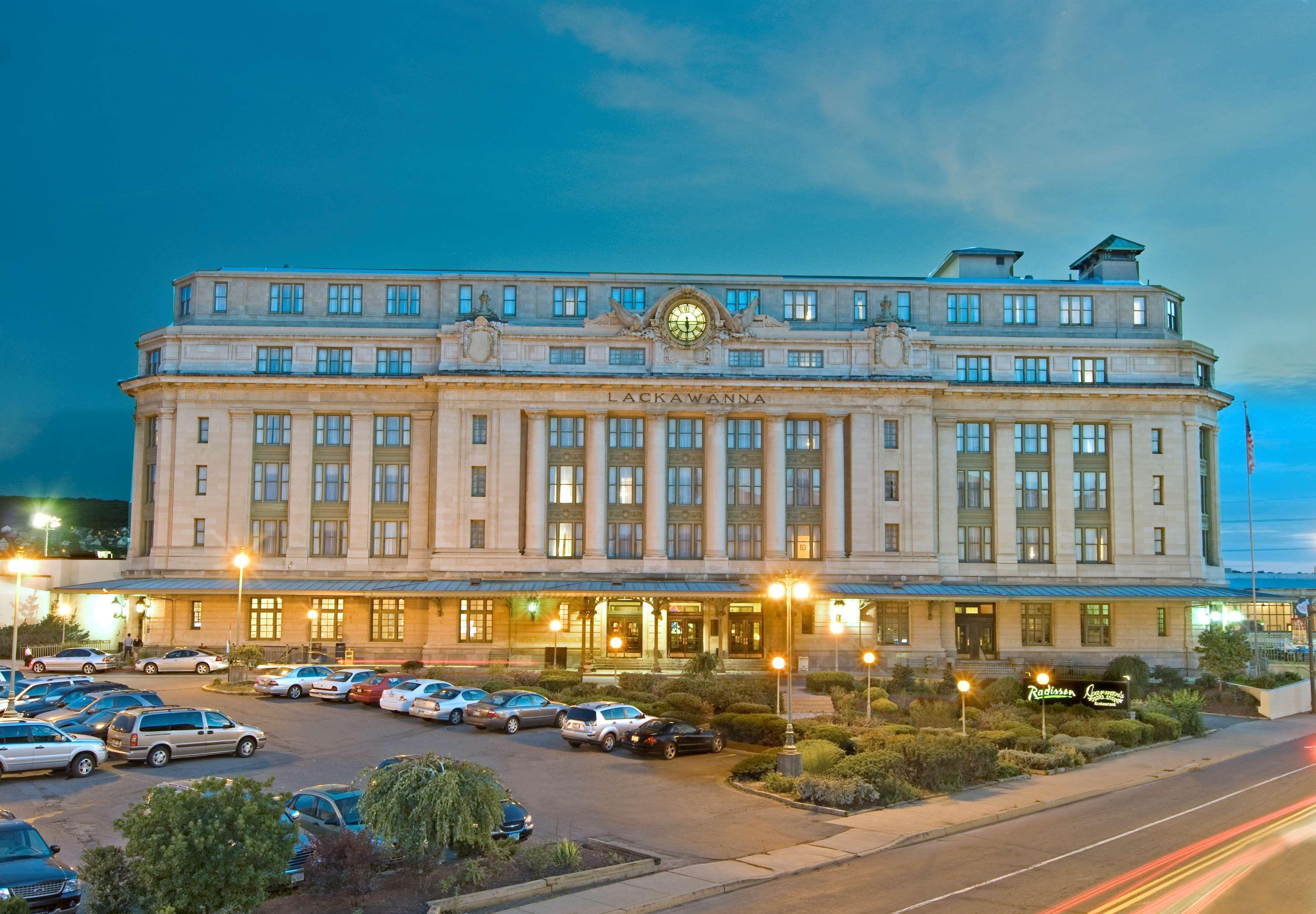 Vista Exterior Radisson Lackawanna Station Hotel Scranton