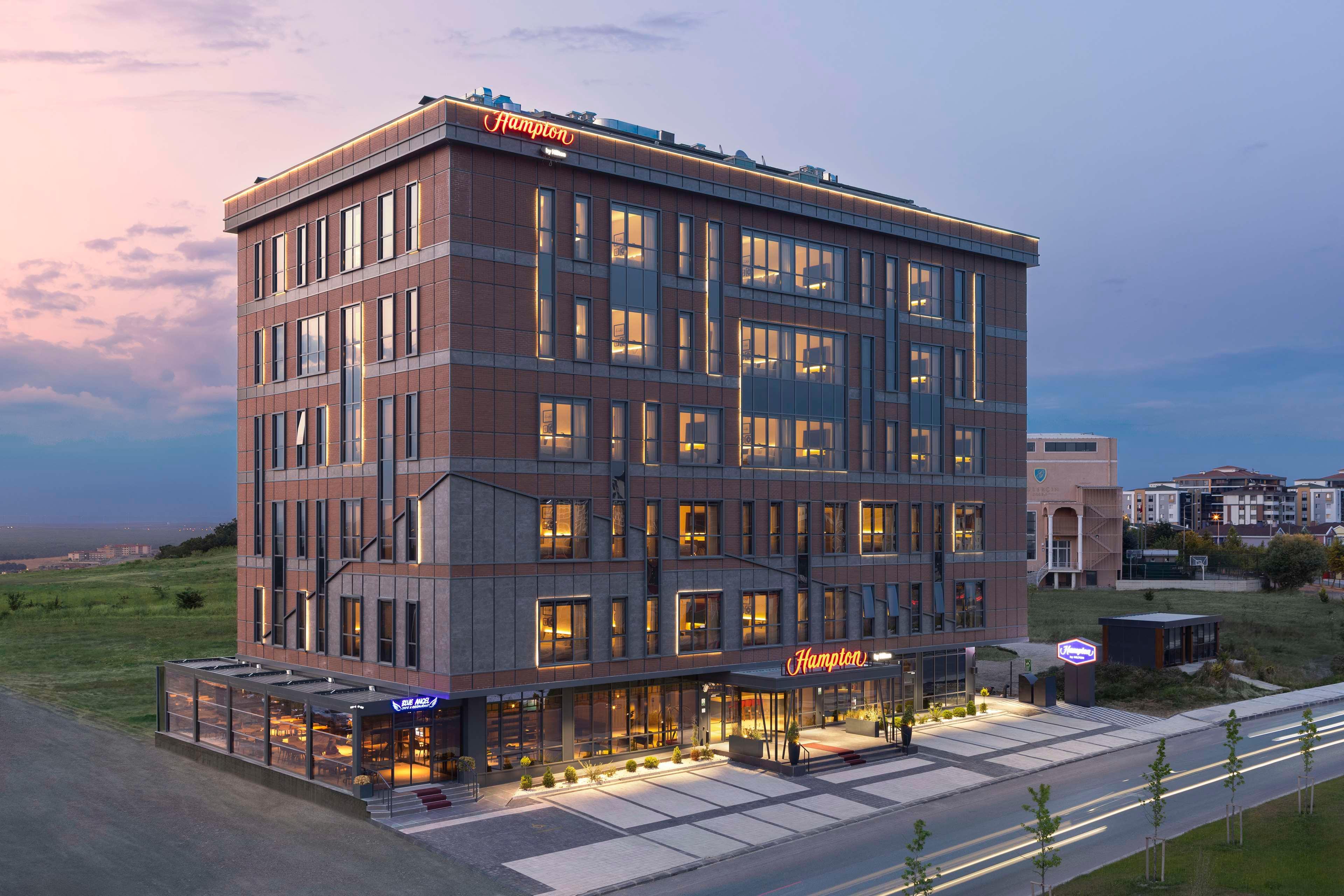 Vista Exterior Hampton By Hilton Cerkezkoy