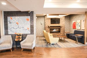 Alojamiento - Holiday Inn Express & Suites Douglas