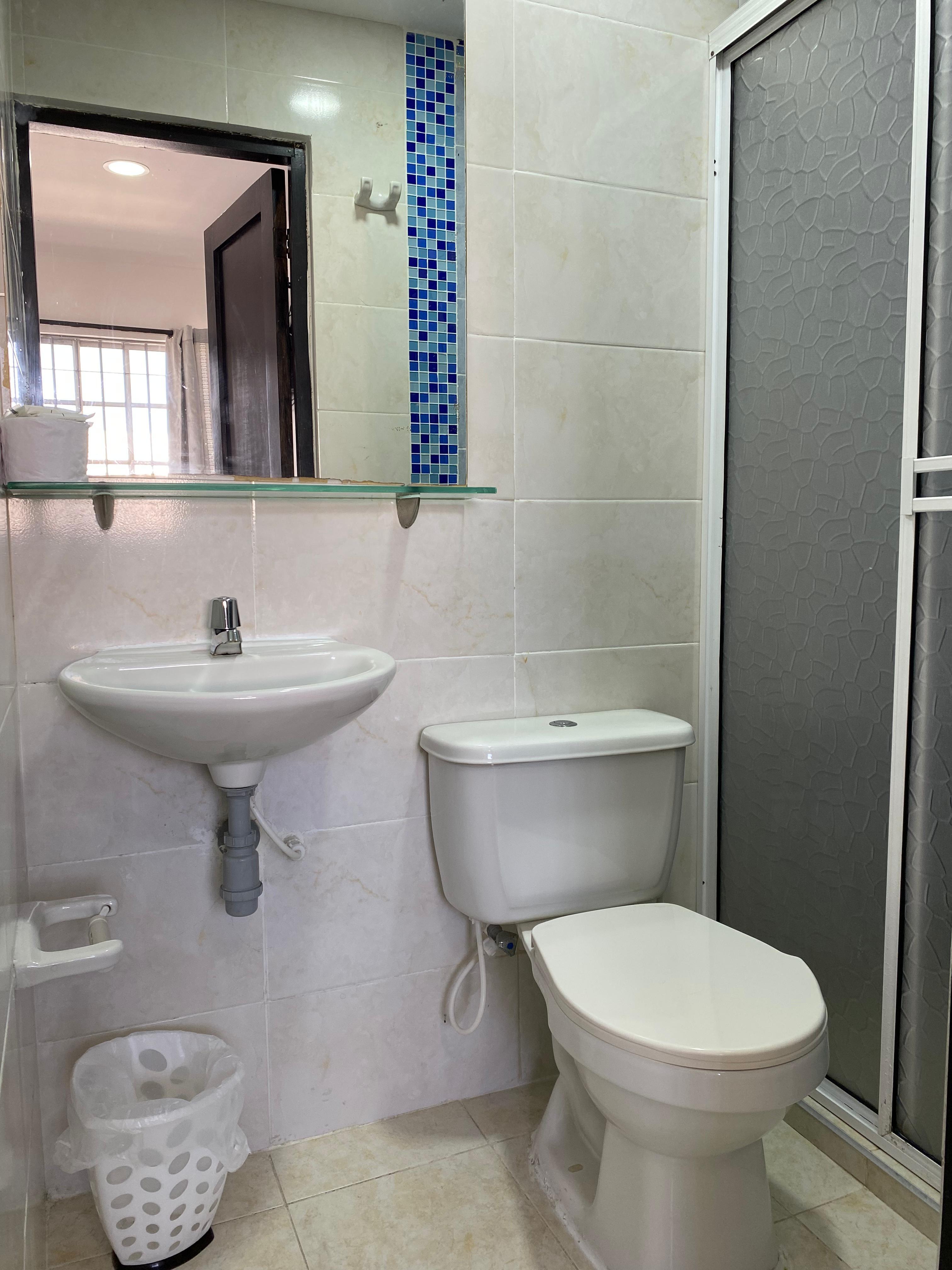 Baño hotel stay villa marta