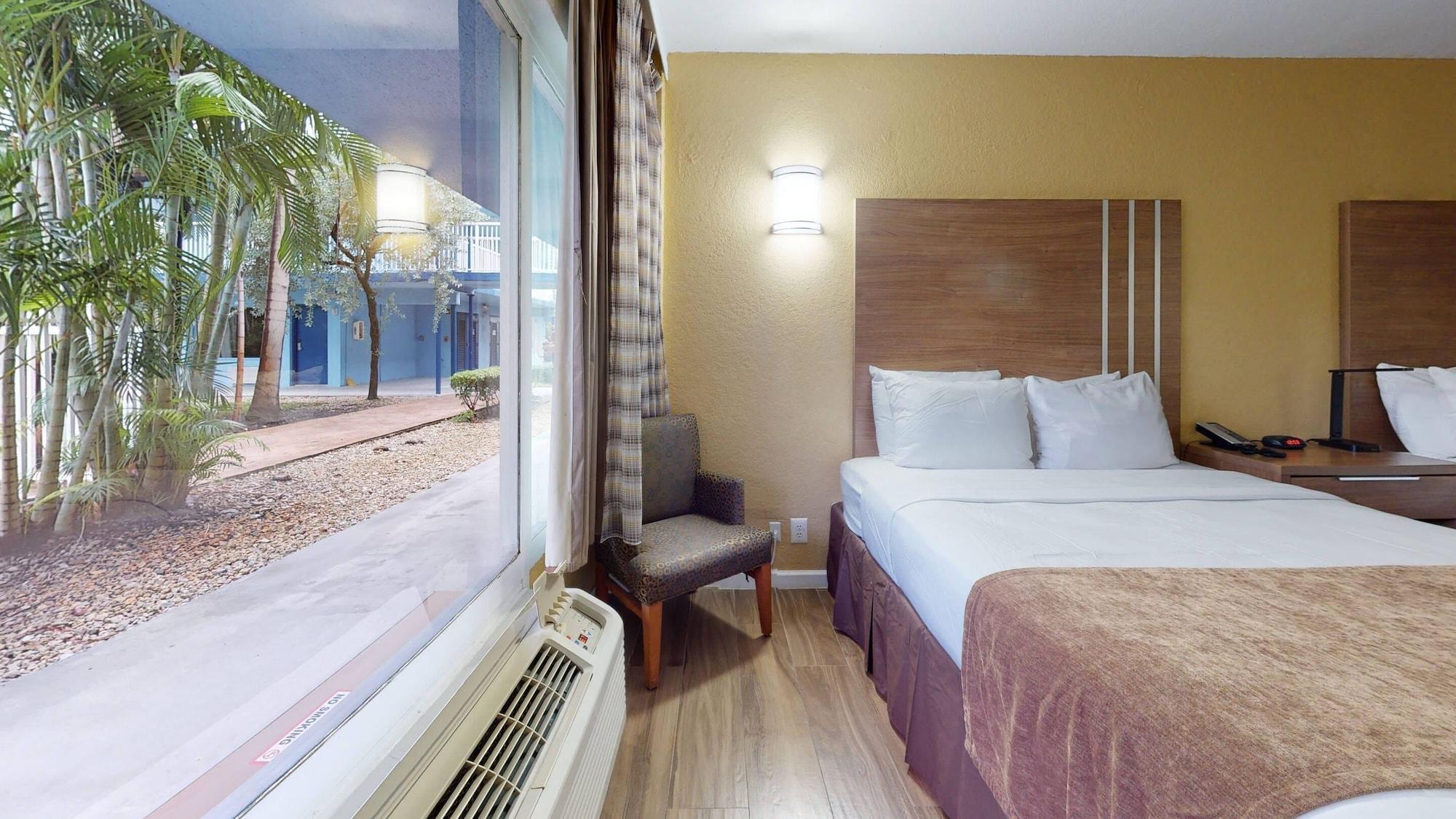 Habitación Rodeway Inn & Suites Fort Lauderdale Airport & Cruise Port