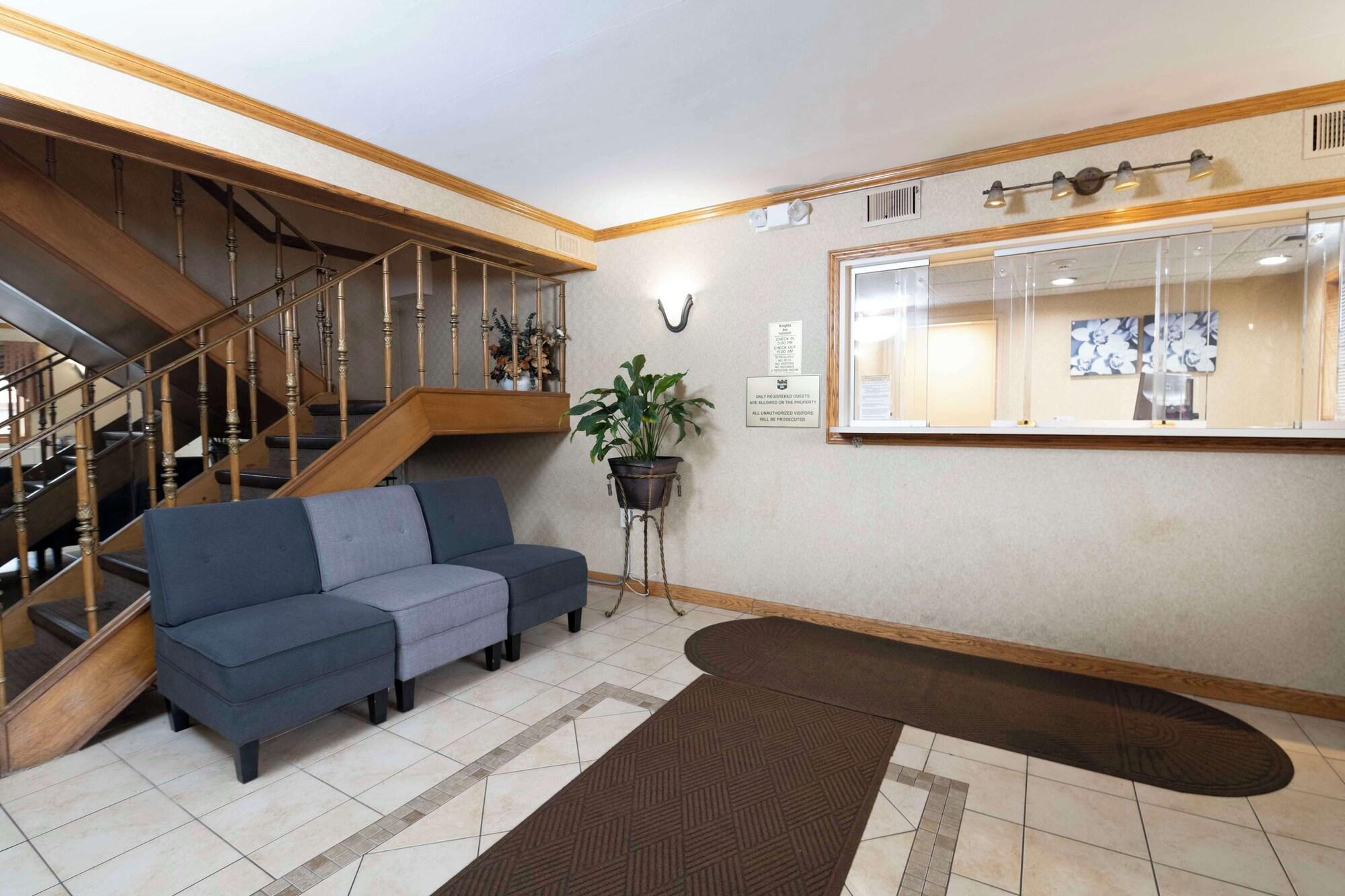 Vista Lobby Knights Inn South Amboy