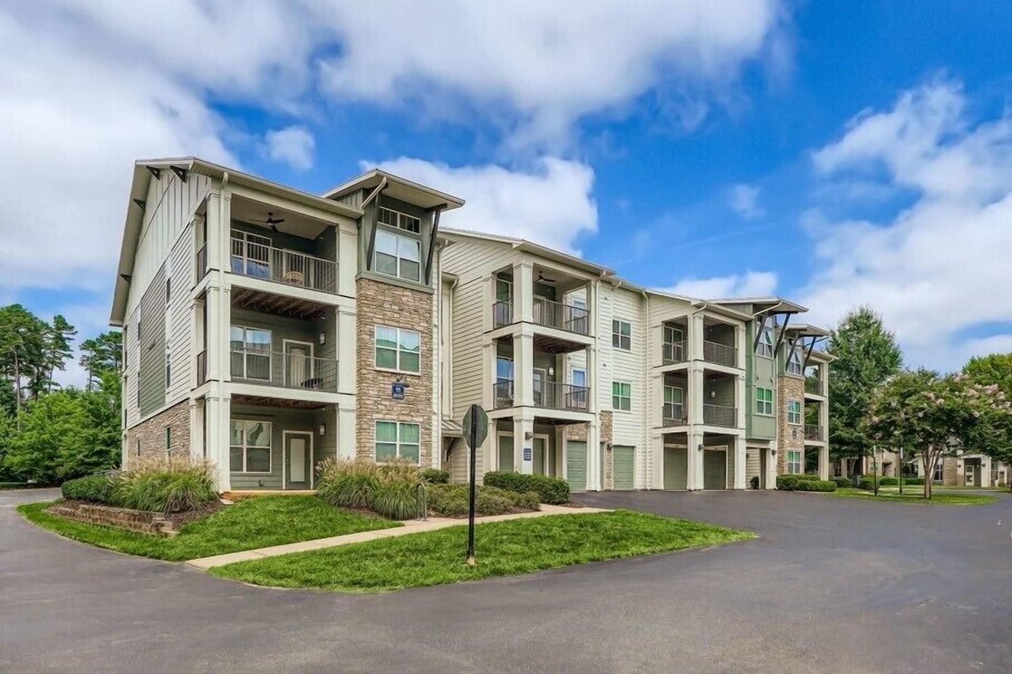 Vista Exterior Northlake Apartments By Landing