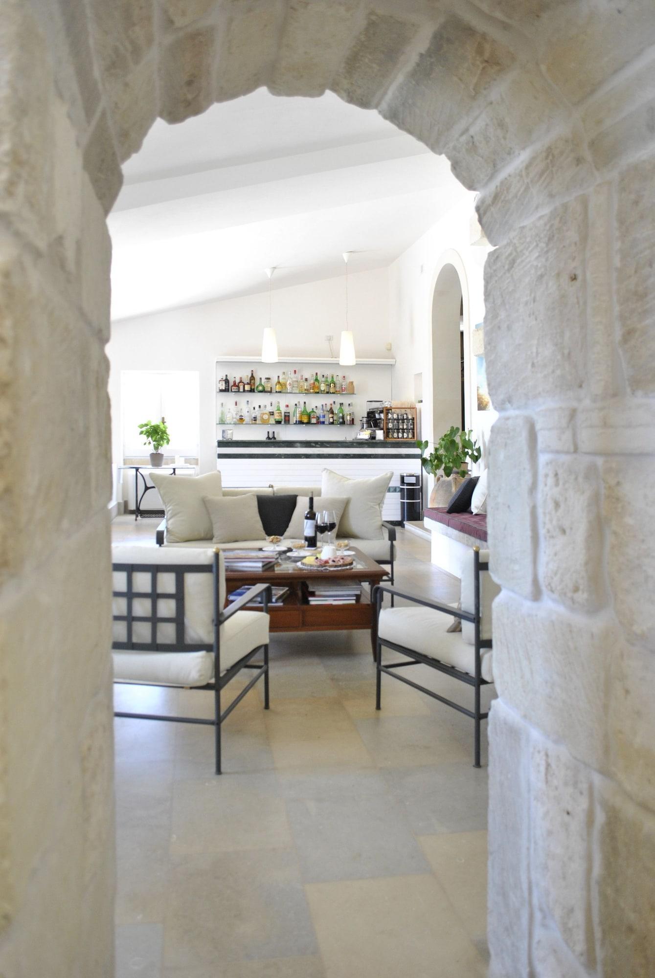 Bar/Salón Masseria Panareo