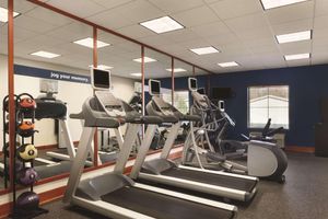 Alojamiento - Hampton Inn & Suites Mystic