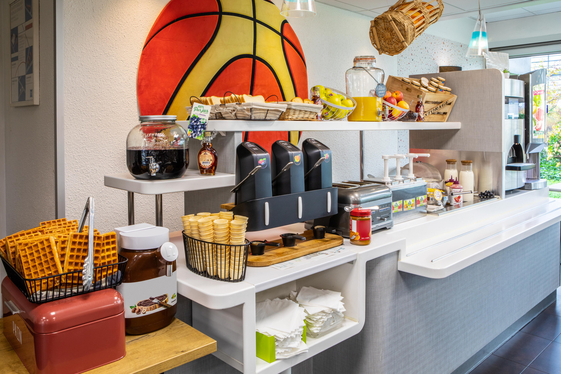 Vista Lobby ibis budget Roissy CDG Paris Nord 2