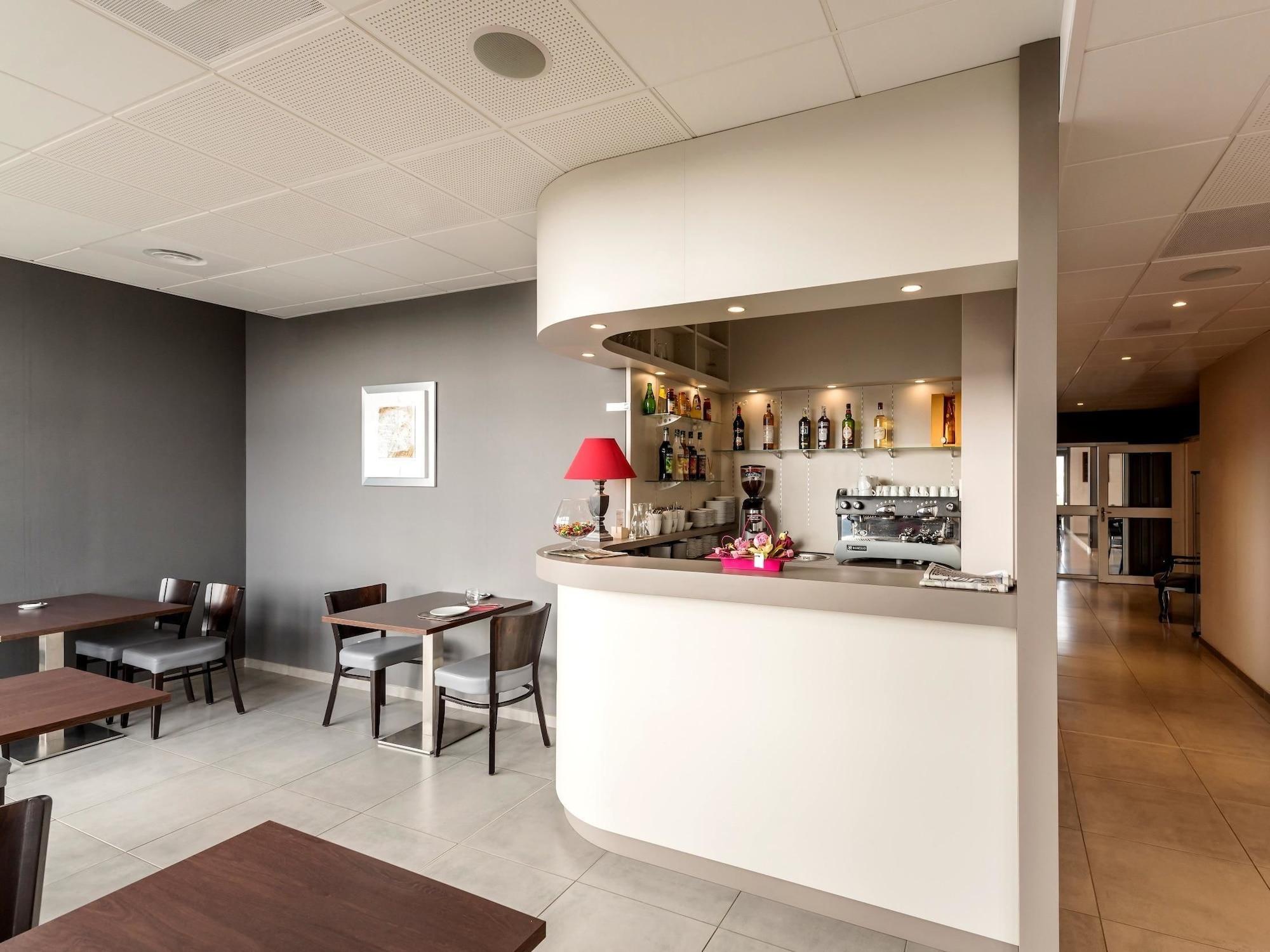 Bar/Salón Hôtel l'Horizon