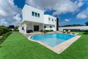 Alquiler Vacacional - LUXURY VILLA JAN THIEL BEACH WALKING DISTANCE