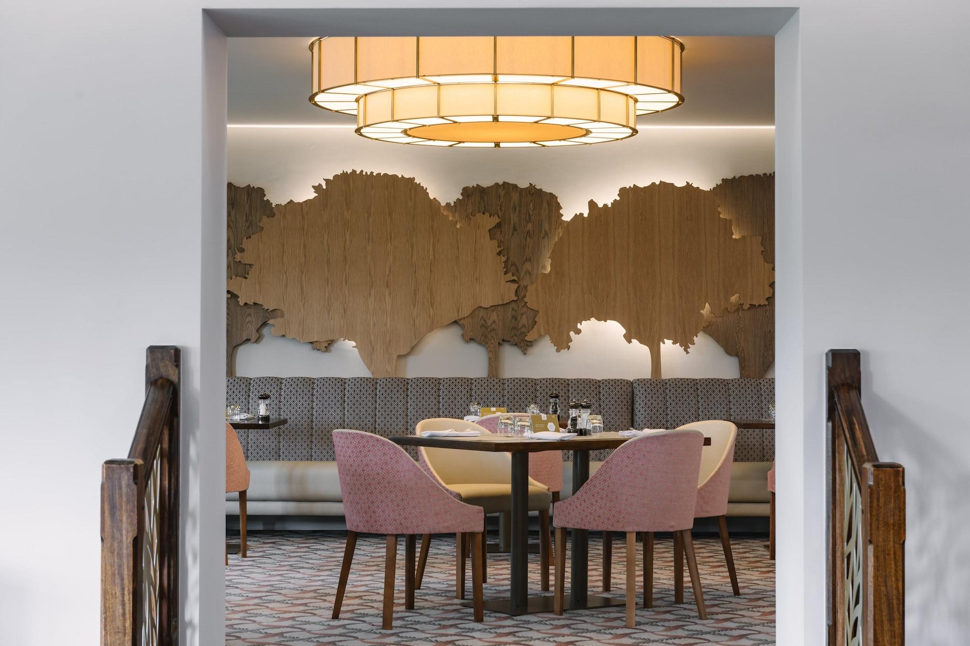 Restaurant Ashdown Park Hotel & Country Club
