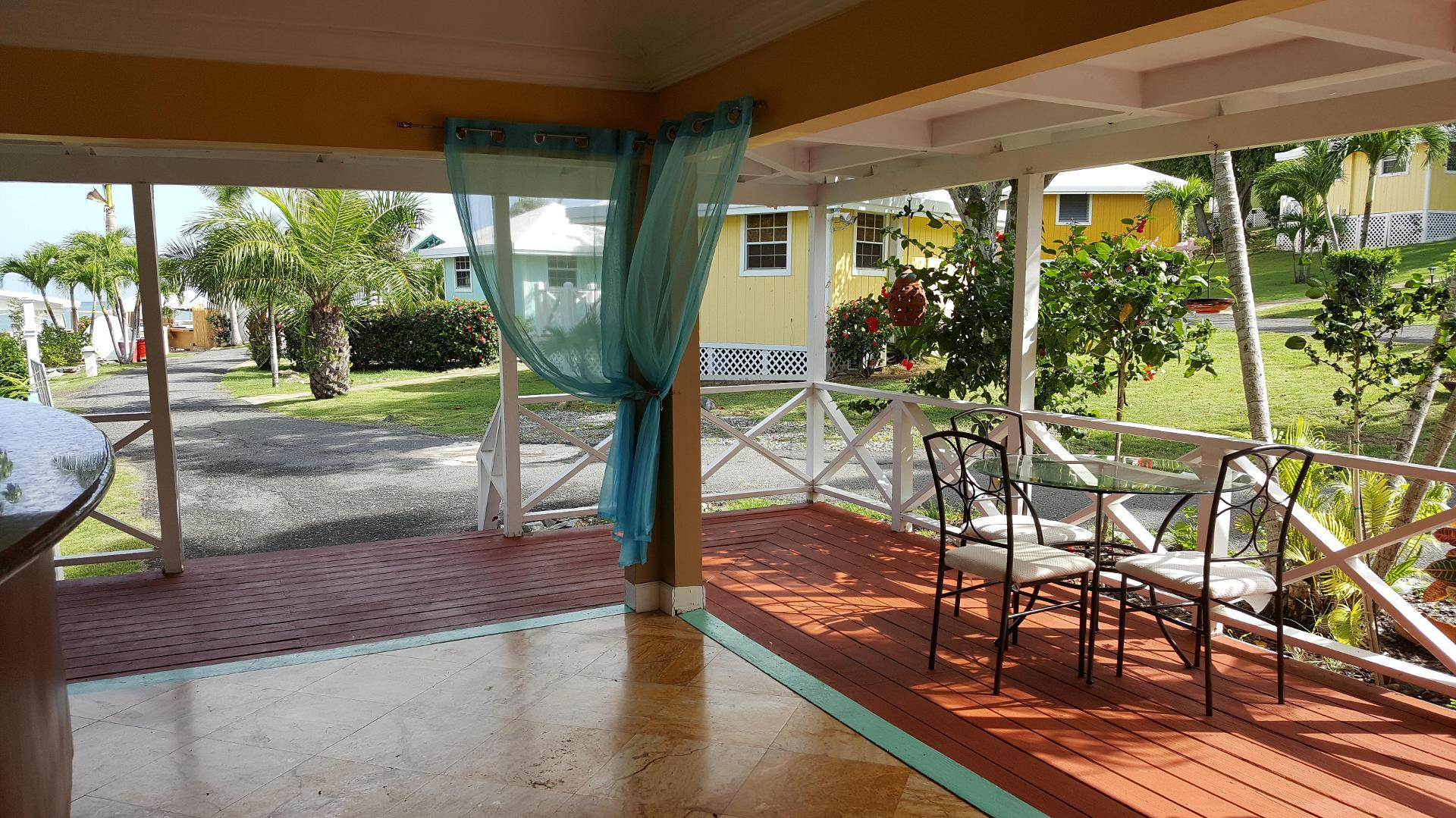 Vista Lobby Bungalows on the Bay