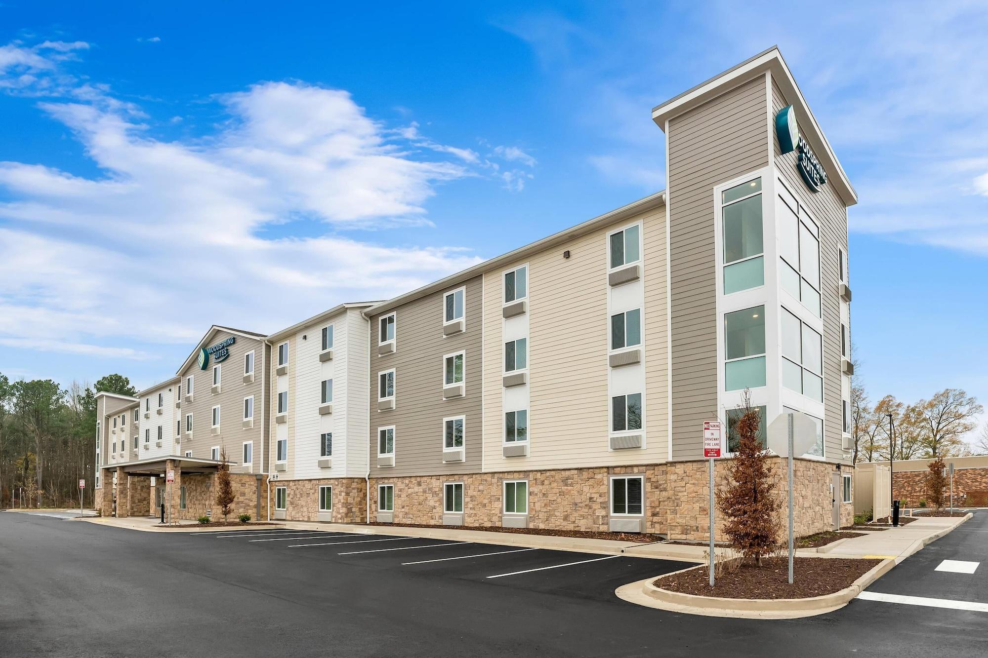 Varios WoodSpring Suites Richmond Airport