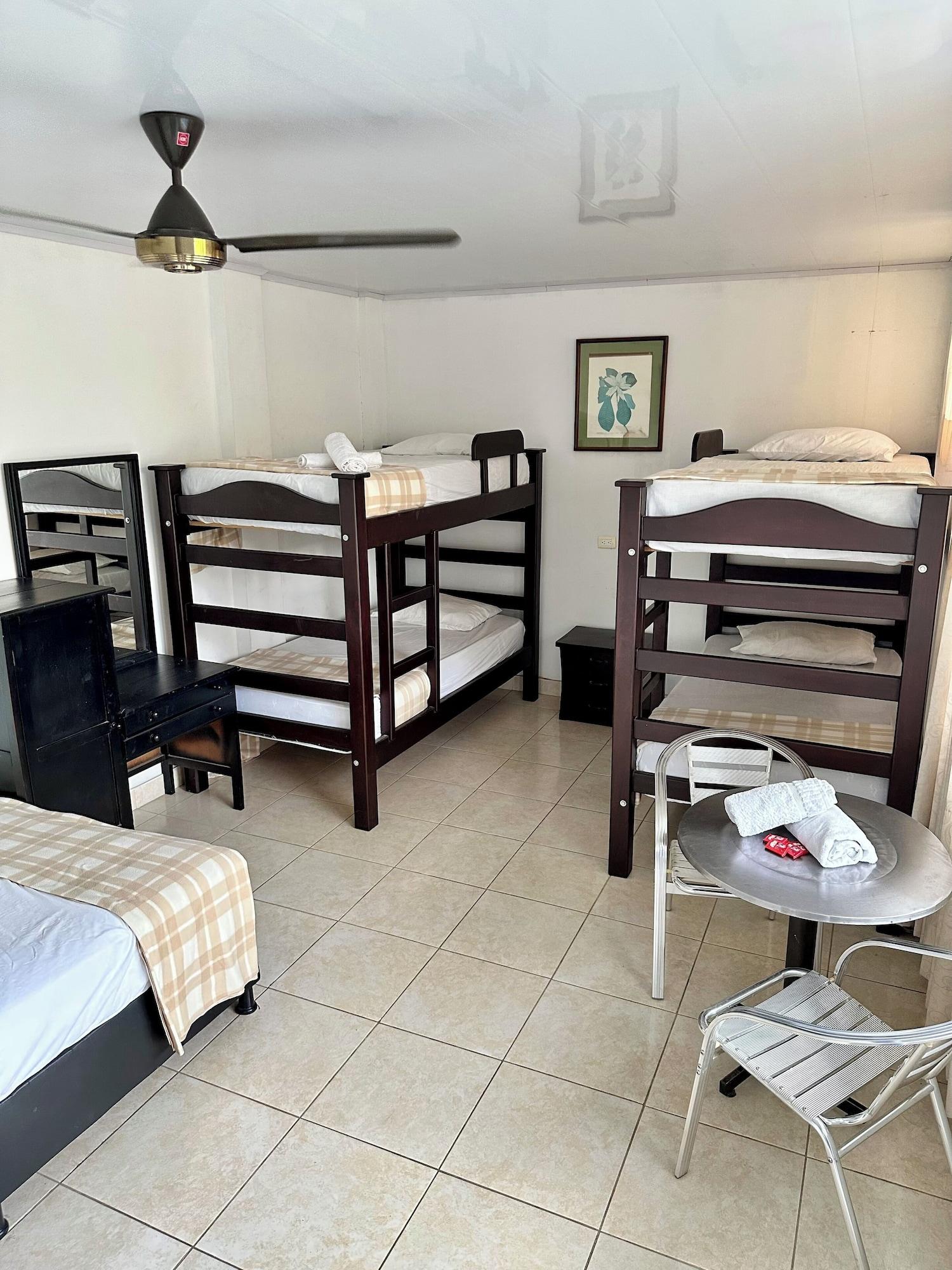 Habitación HOTEL AVENIDA 15