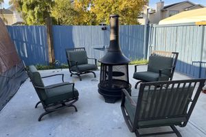 Renta temporal - Family Friendly, Gated Yard for Pets, Outdoor Firepit!