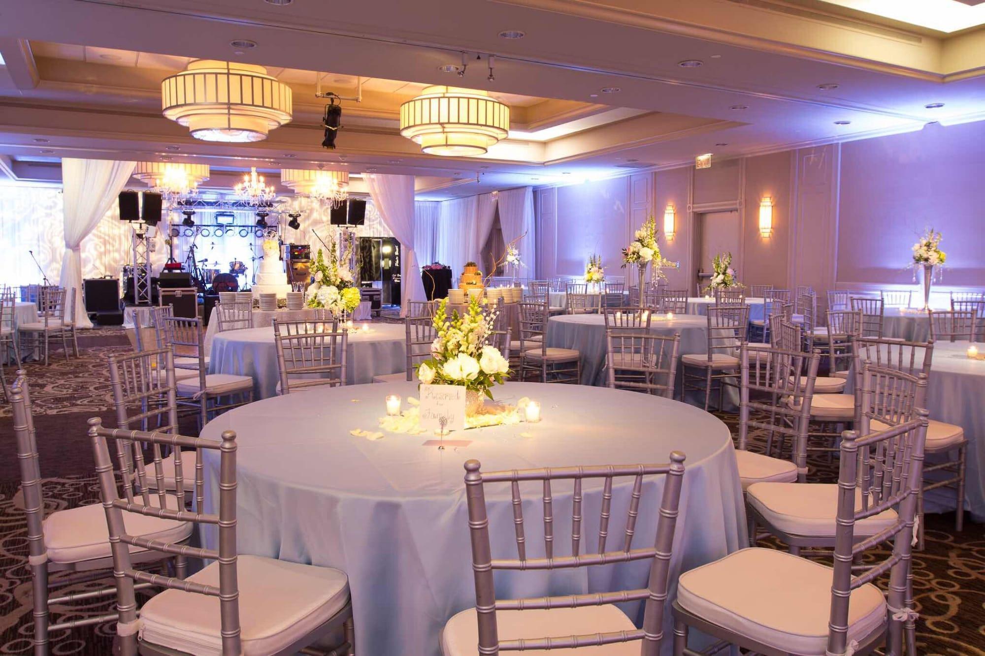 Restaurant Hotel Capstone