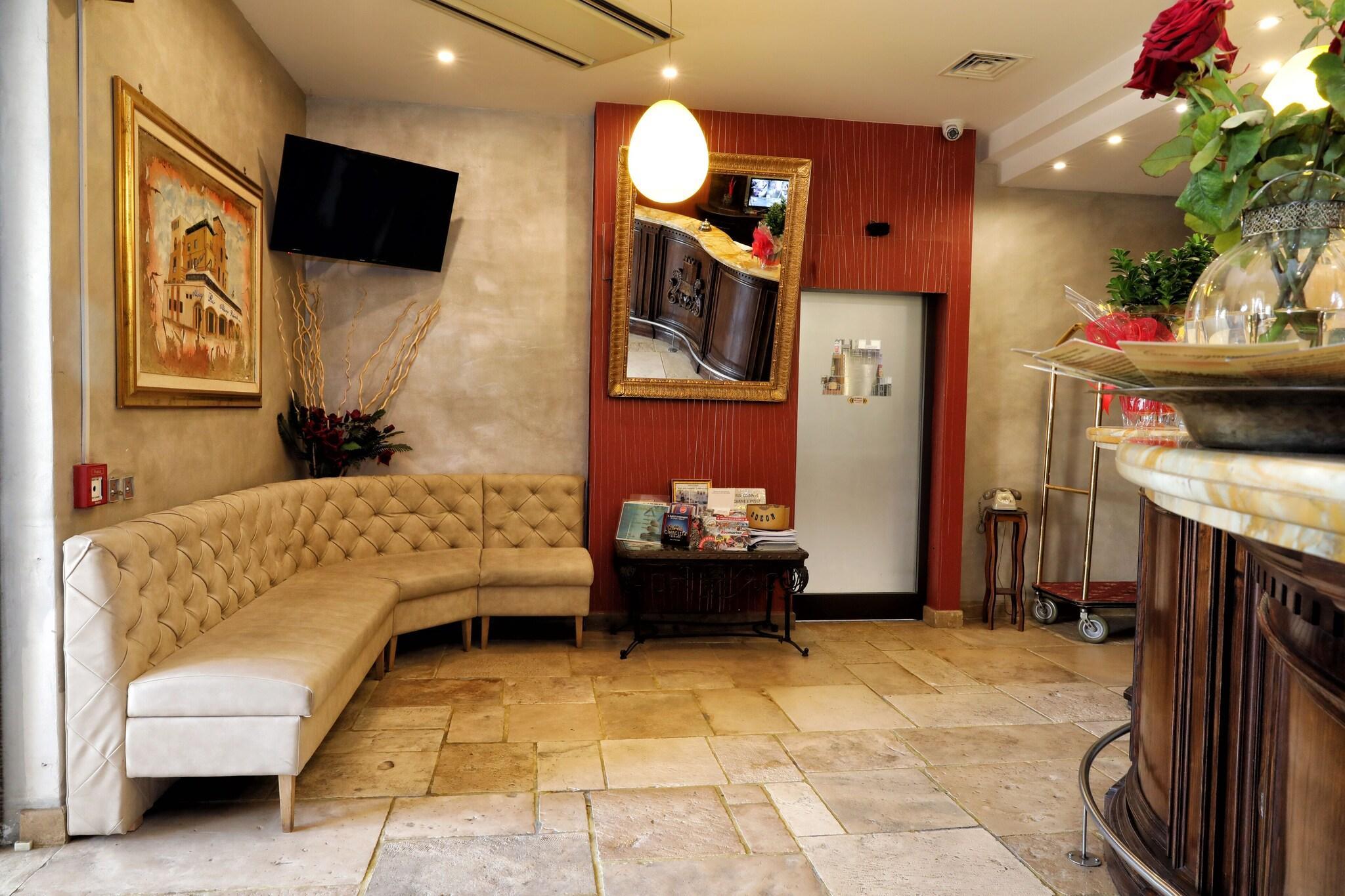 Vista Lobby Albergo Al Castello