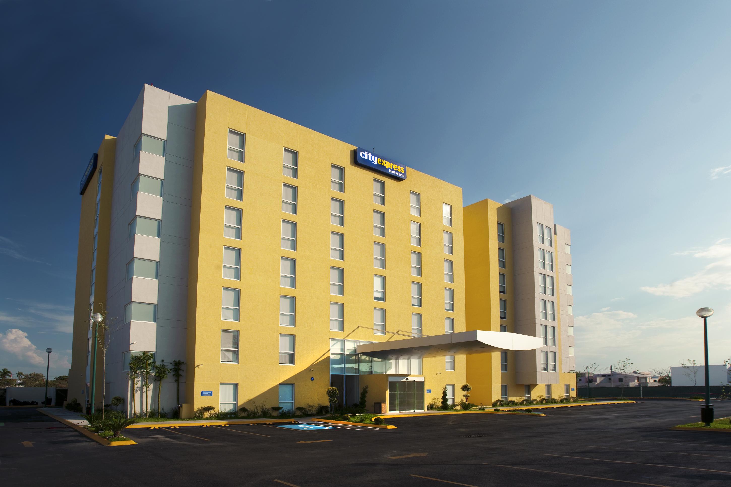 Vista Exterior City Express by Marriott Aguascalientes Sur