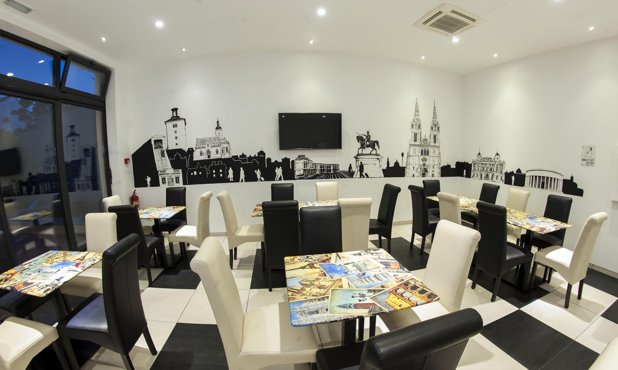 Restaurant Hostel Moving