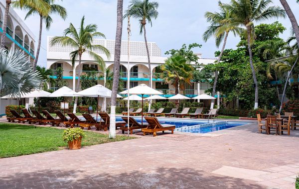 Hotel Suites Villasol