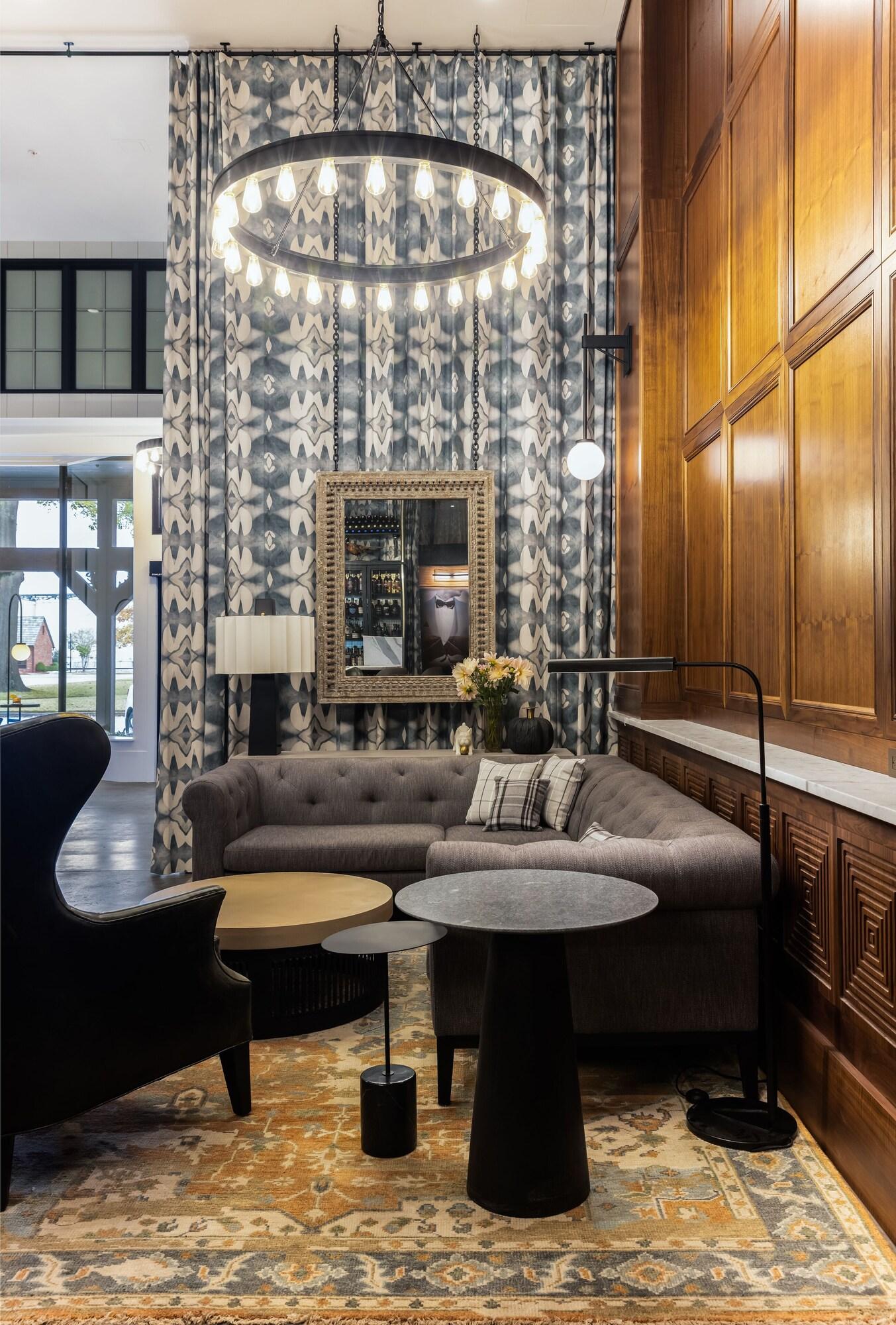 Vista Lobby The Louis Hotel